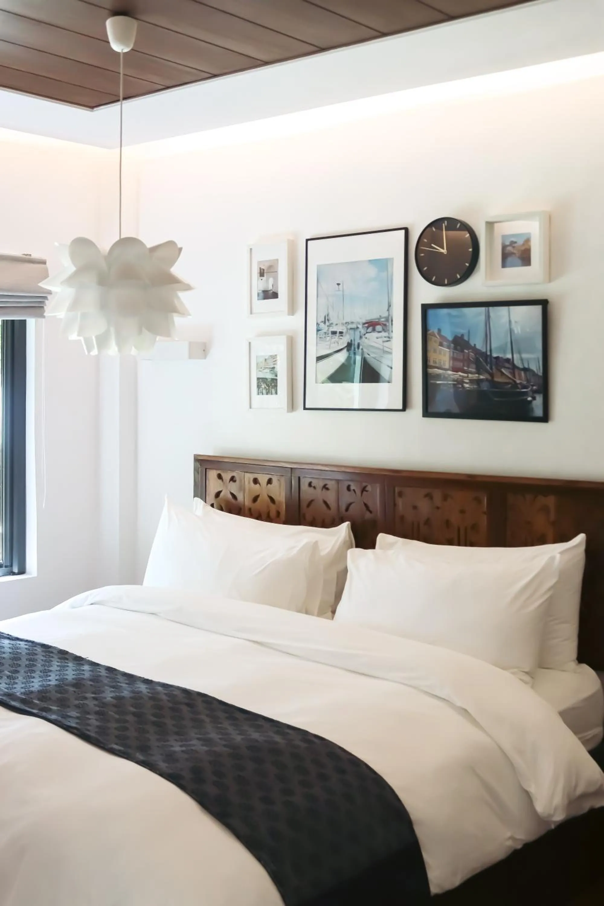 Bedroom, Bed in Nuuk Taal Lake