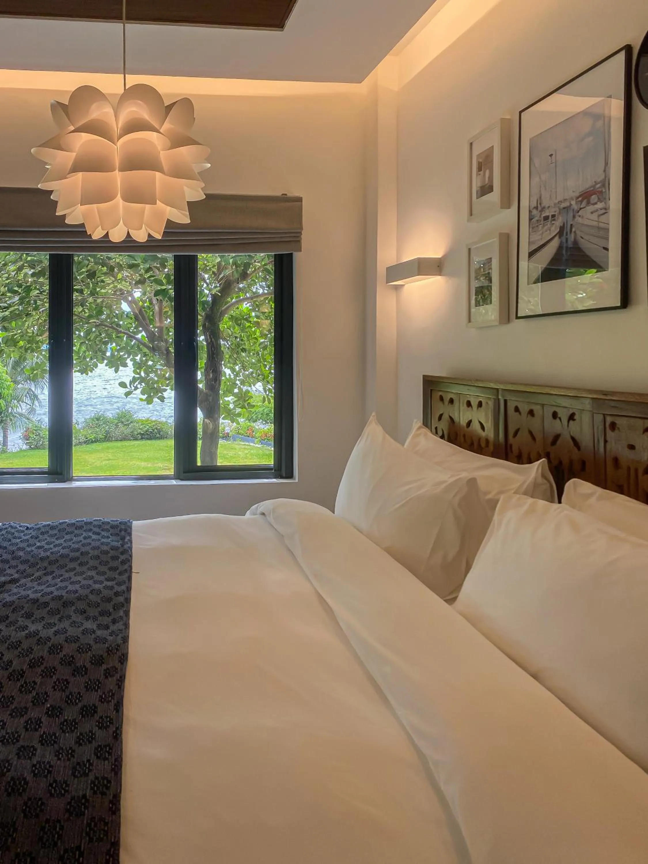 Bedroom, Bed in Nuuk Taal Lake