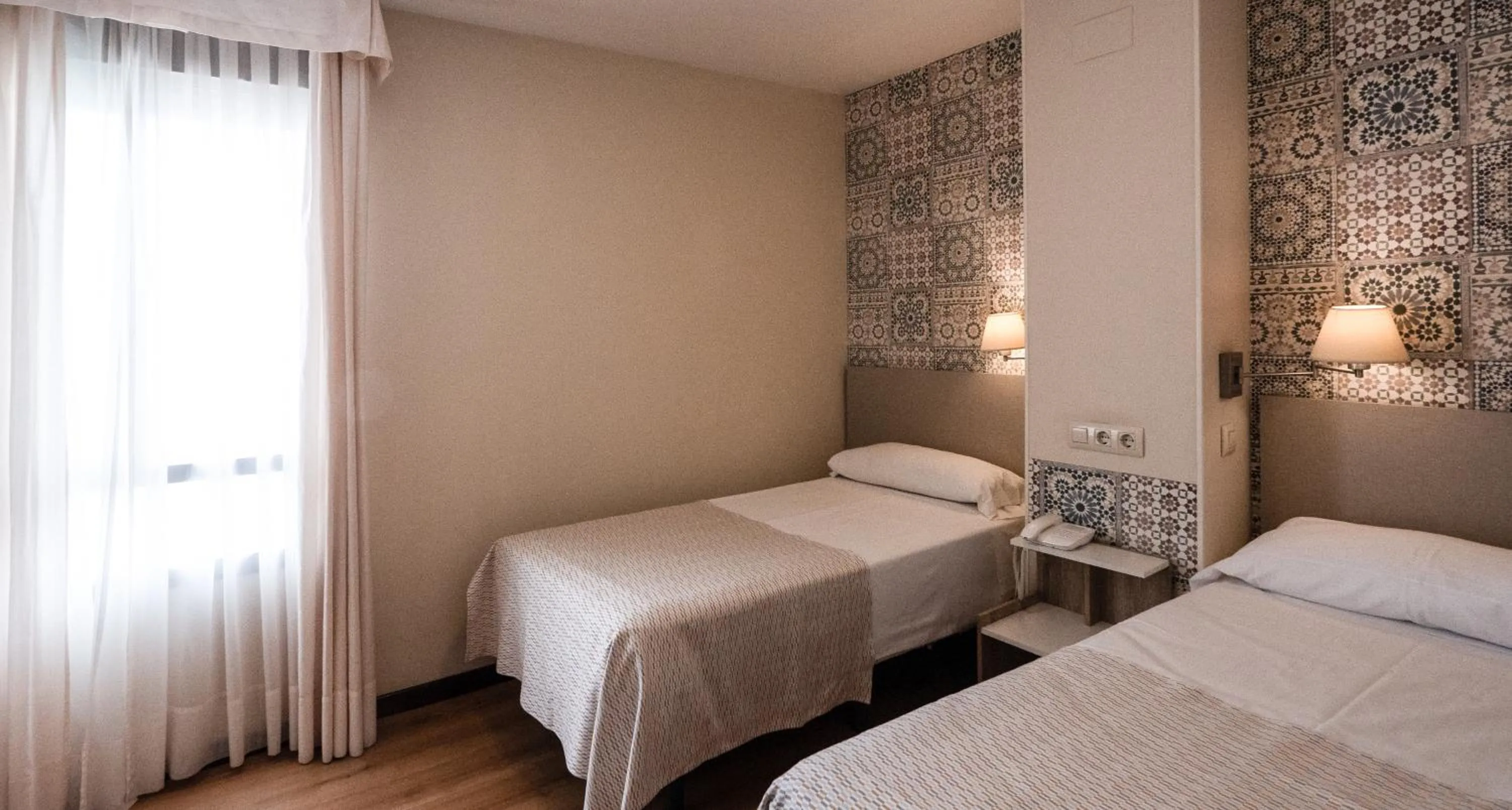 Photo of the whole room, Bed in Hotel Plaza Santa Lucía