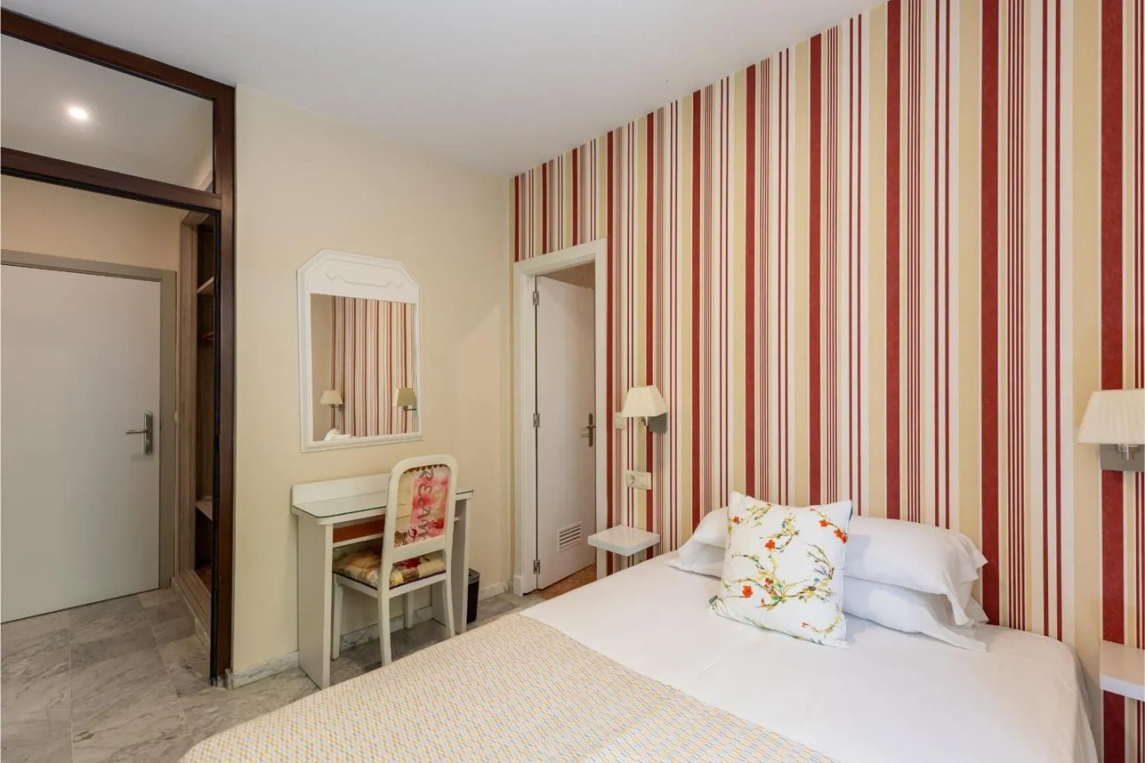 Bedroom, Bed in Colectia Hotel Santa Lucía