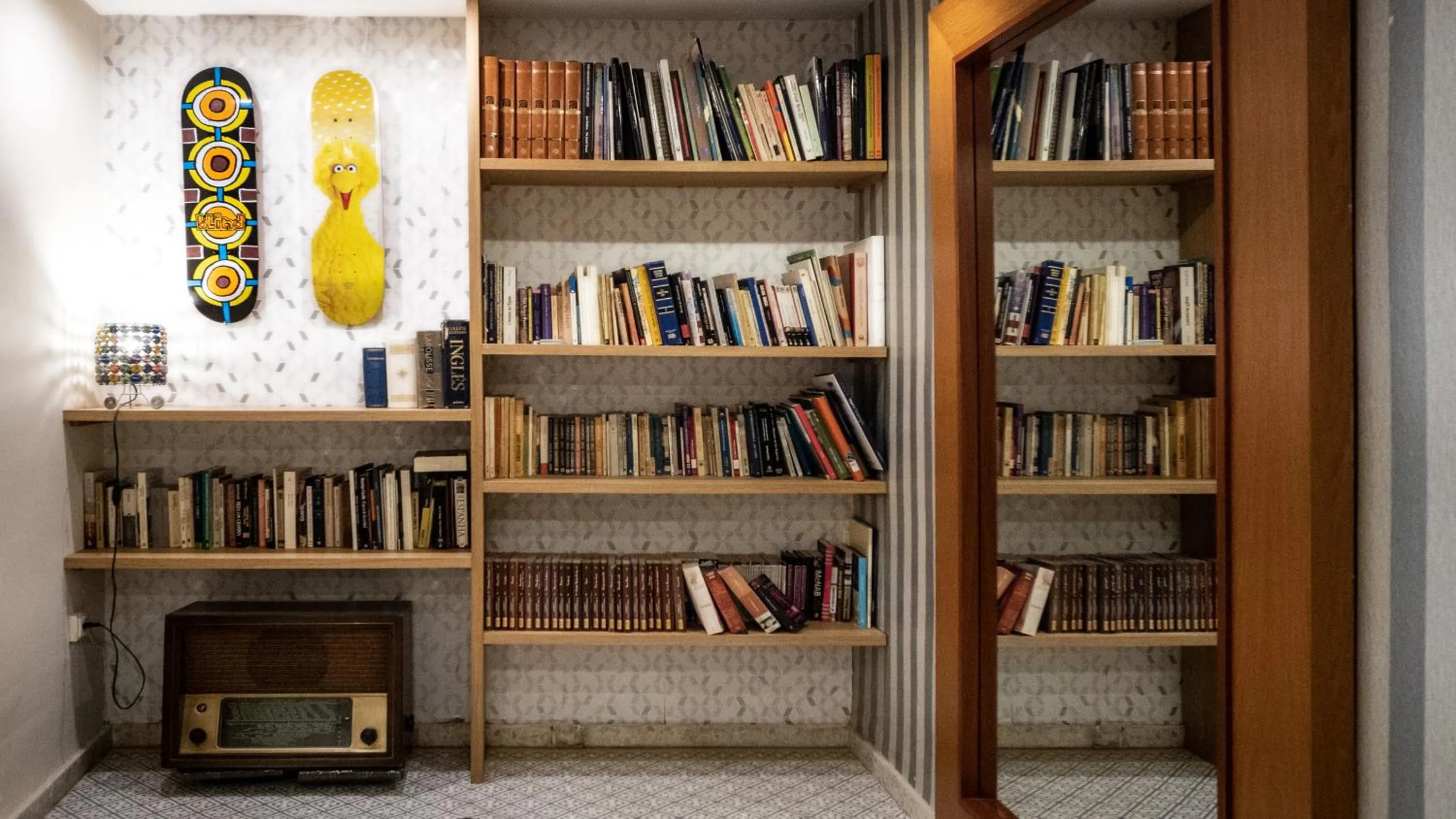Library in Hotel Plaza Santa Lucía