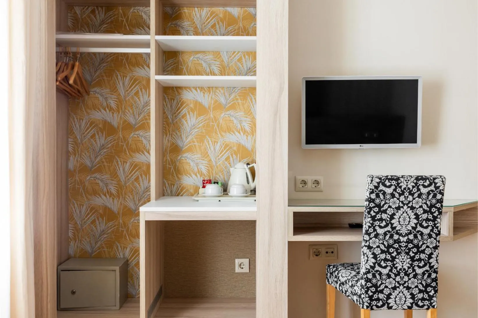 TV and multimedia in Colectia Hotel Santa Lucía