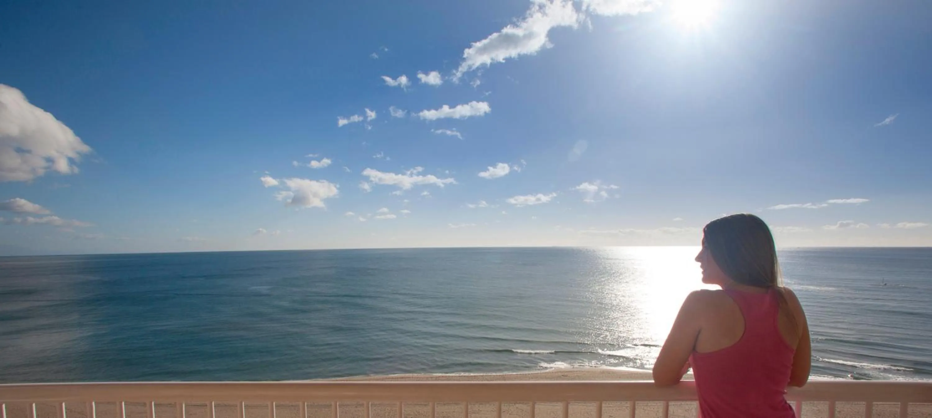 Photo of the whole room in Apartamentos La Jabega