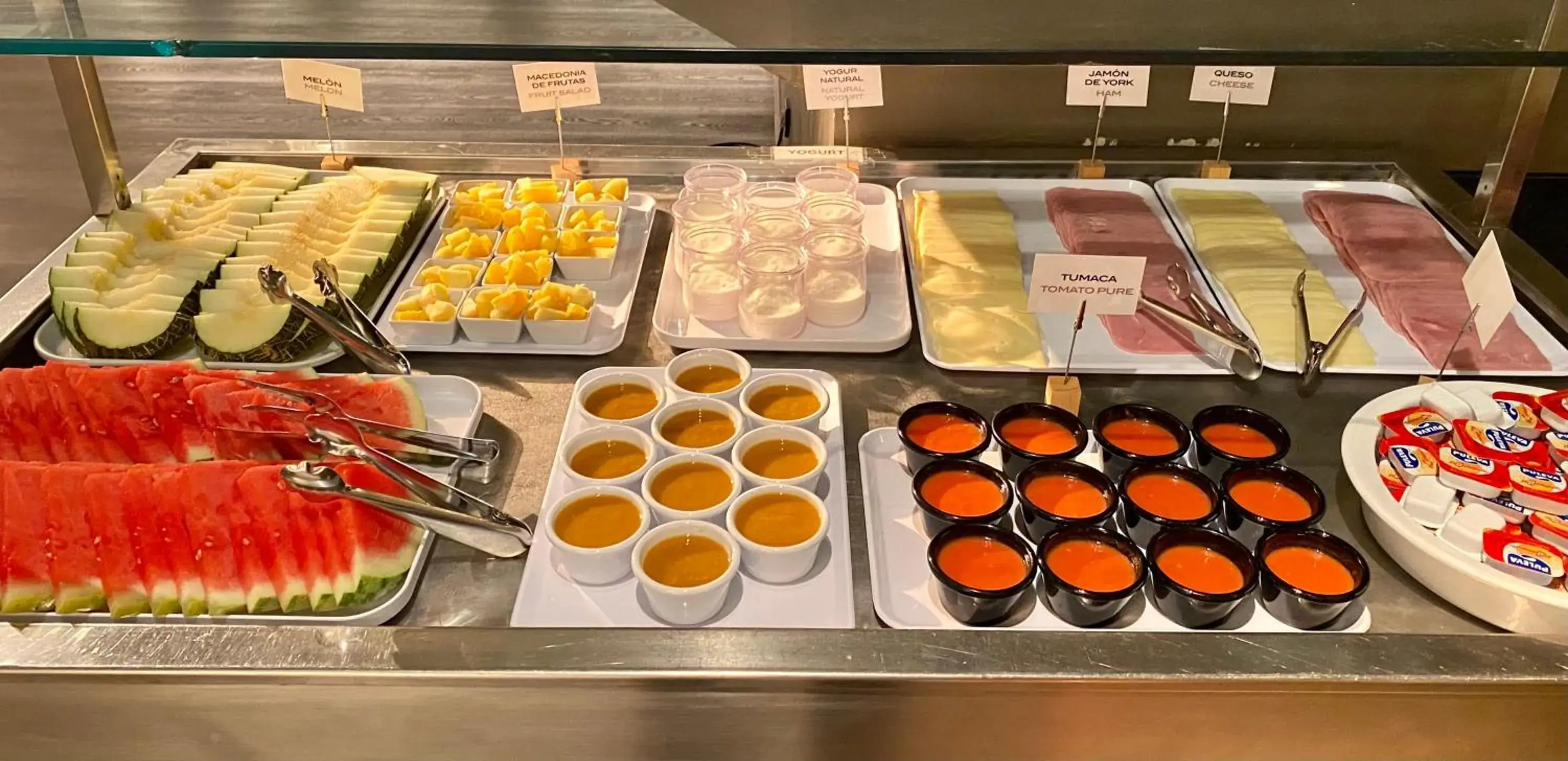 Breakfast in Hostal Matheu Breakfast in Hostal Matheu