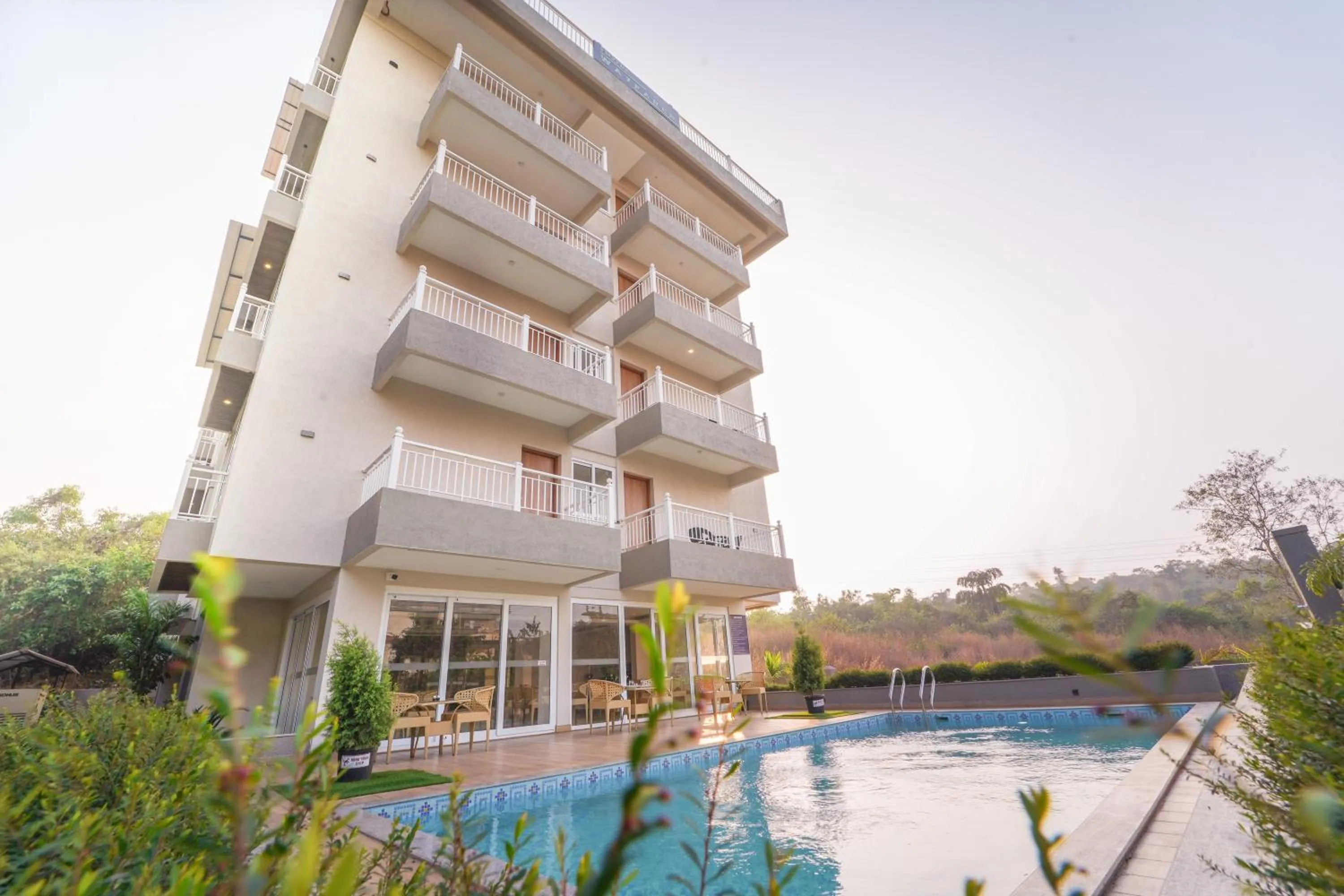 Swimming pool in Hotel Wayfarer