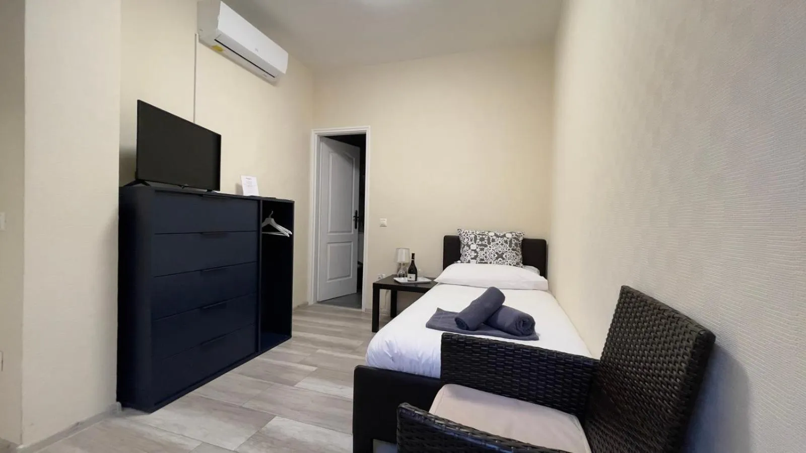 Bed in Végvári Hotel Eger