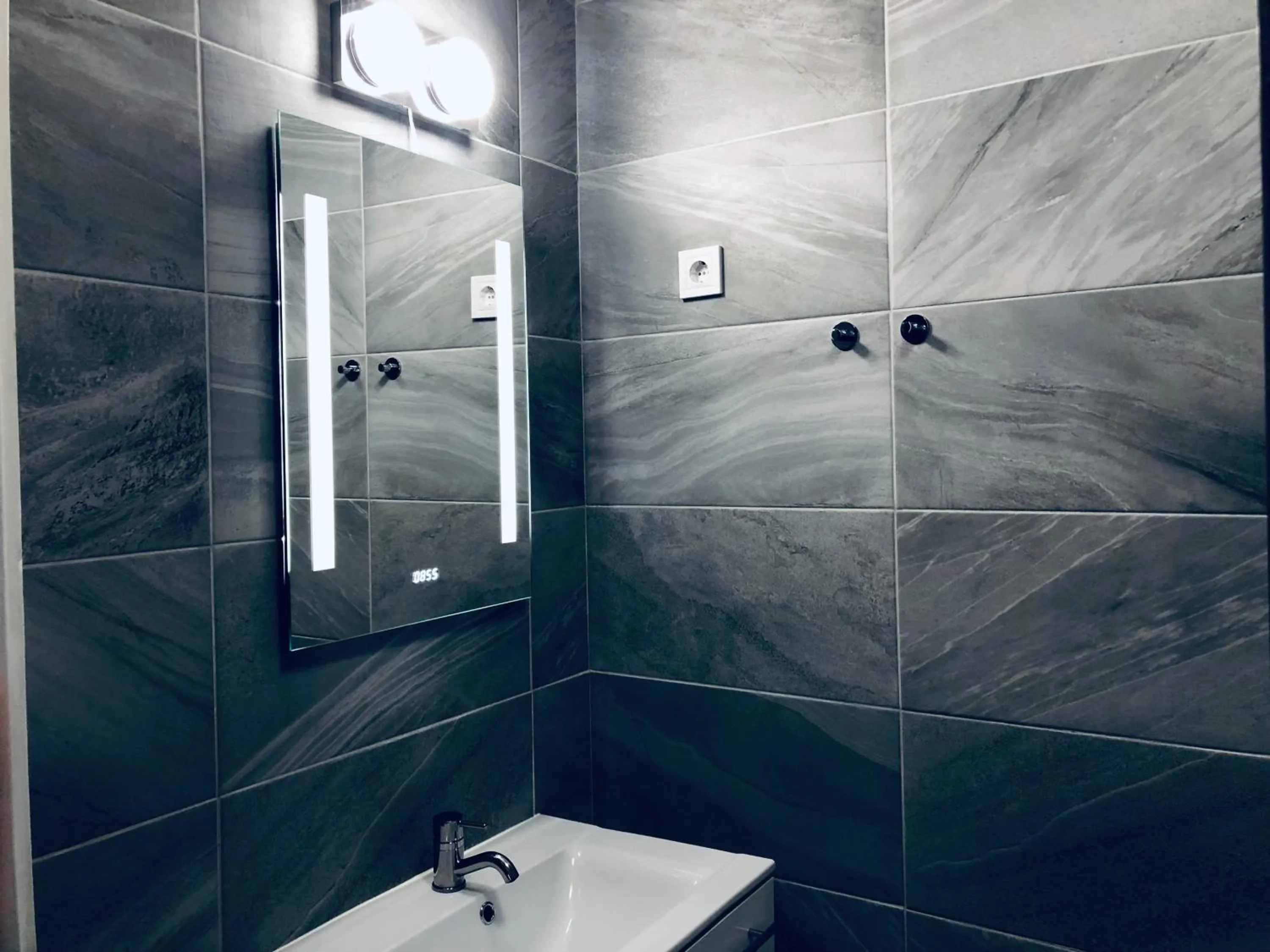 Shower in Végvári Hotel Eger