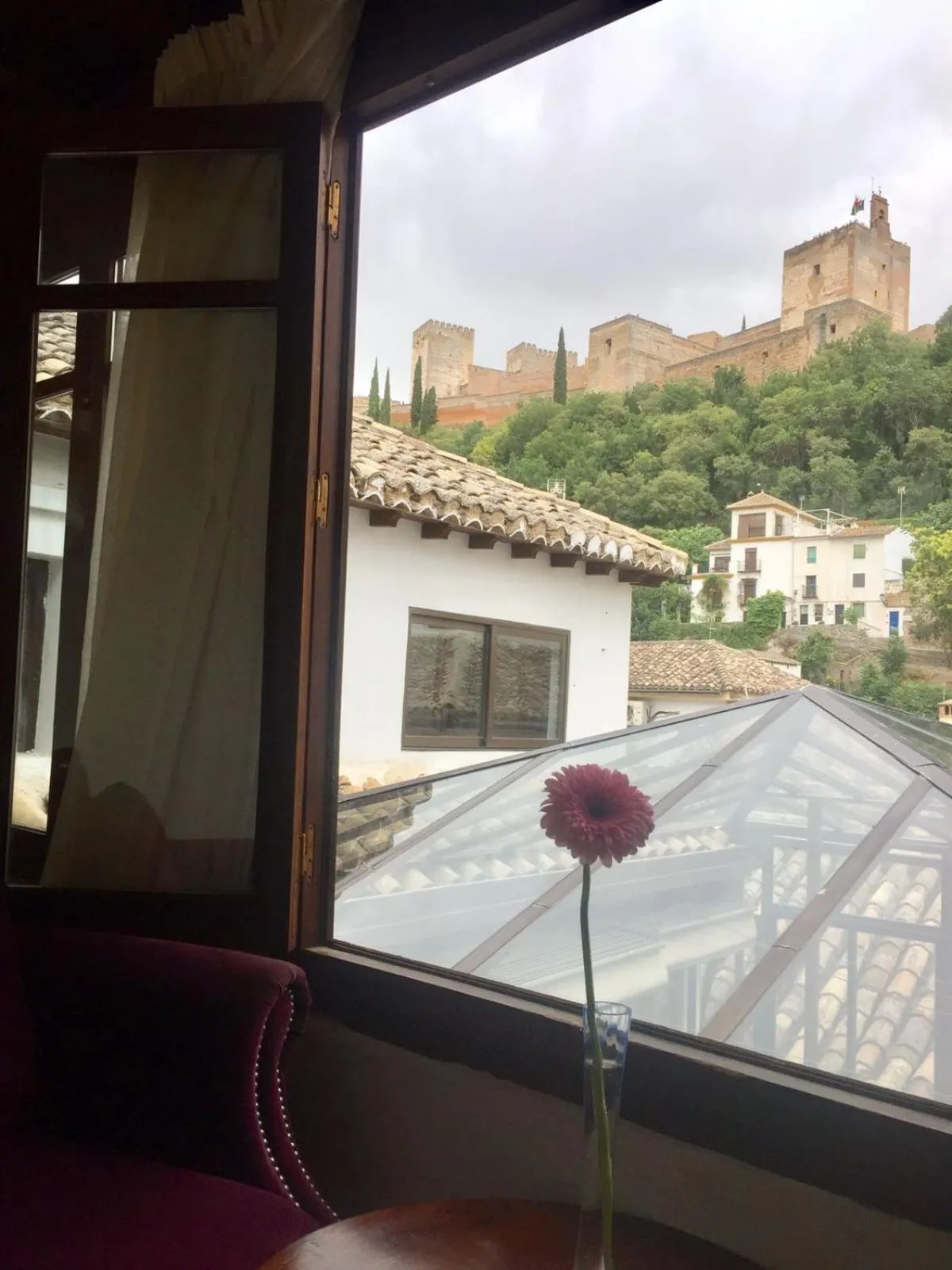 Photo of the whole room in Palacio de Santa Inés