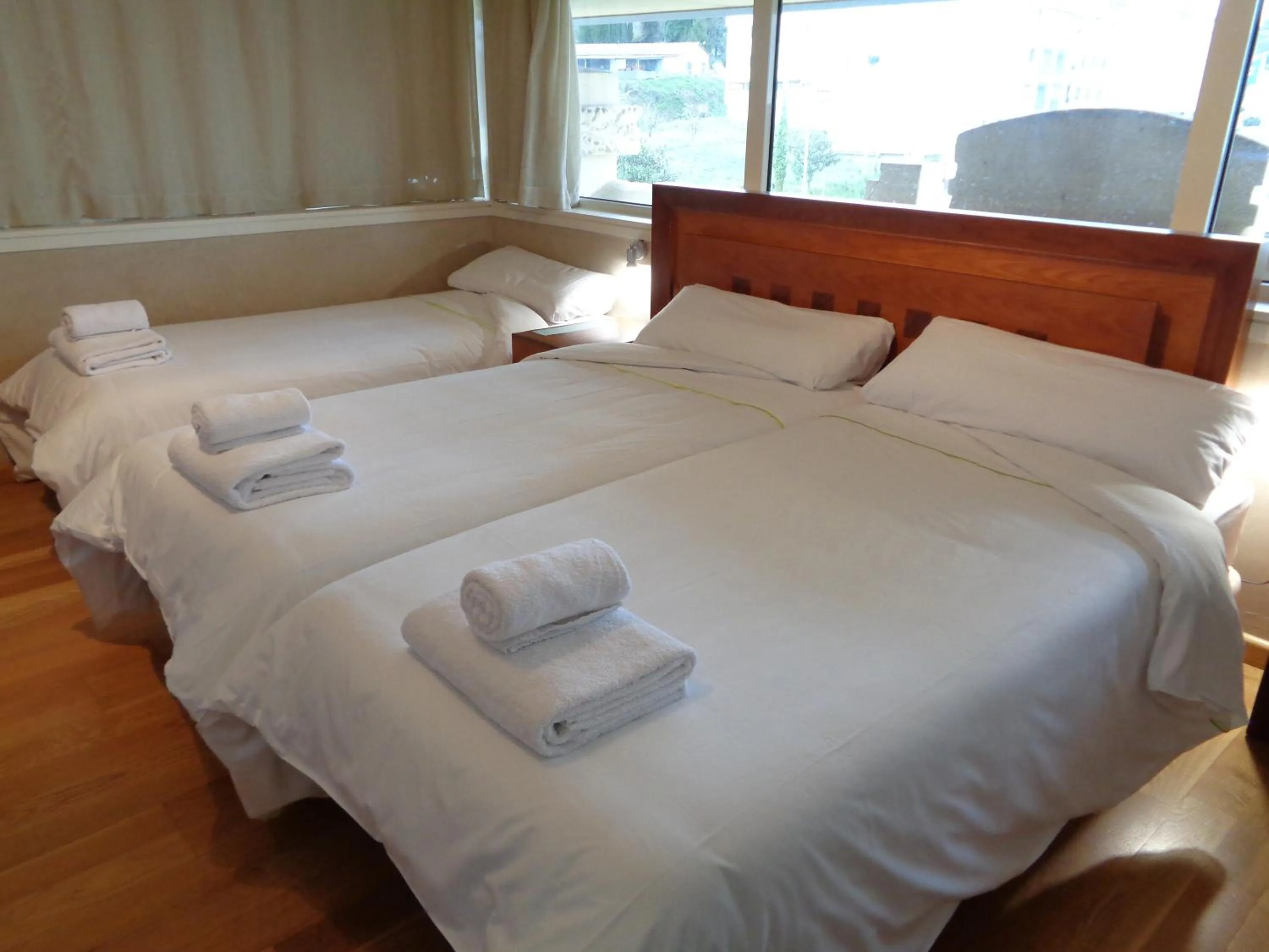 Photo of the whole room in Hotel Villa De Betanzos