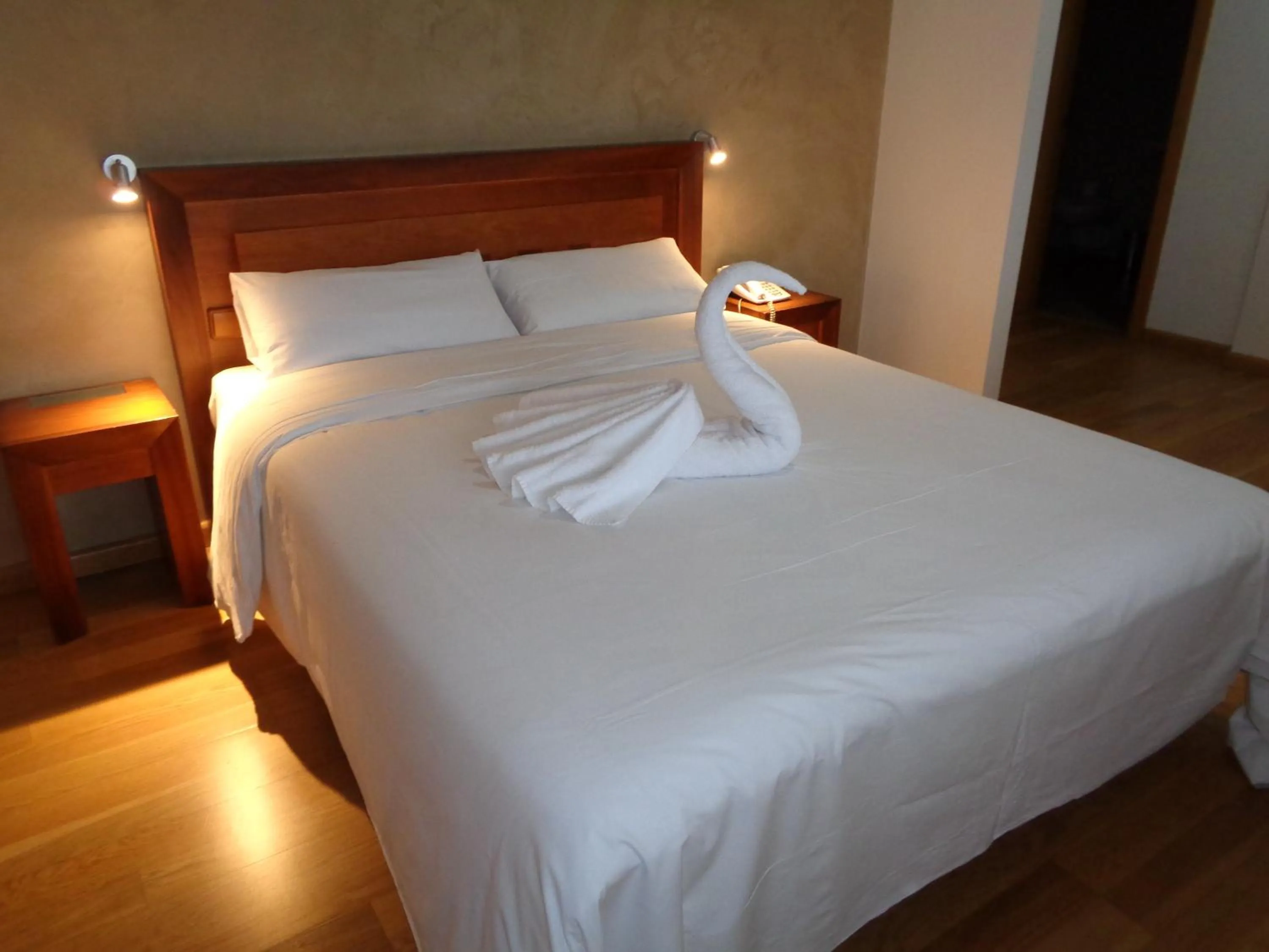 Photo of the whole room in Hotel Villa De Betanzos