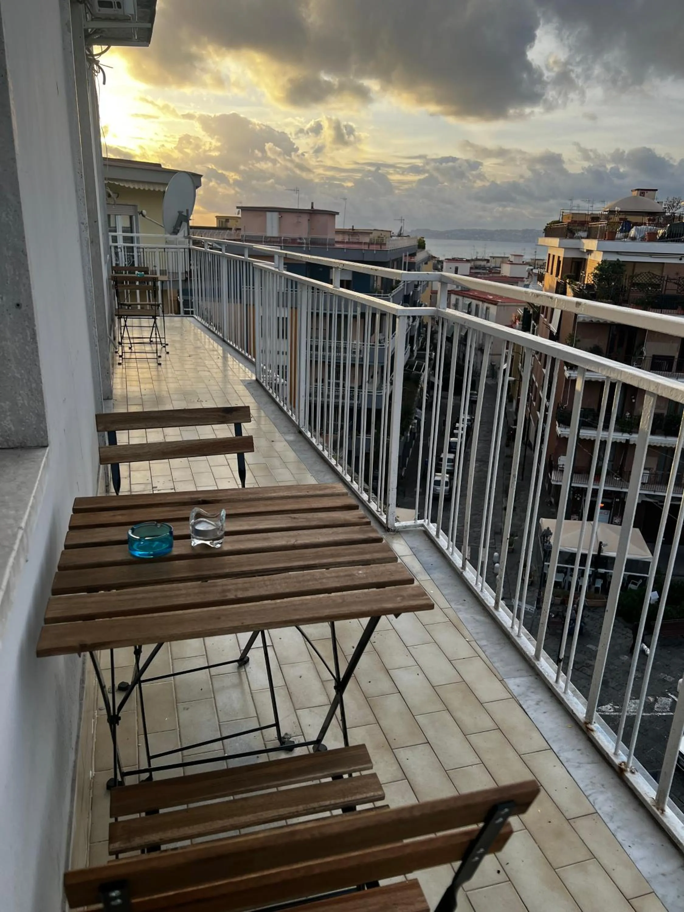 View (from property/room) in RaRoom Colors