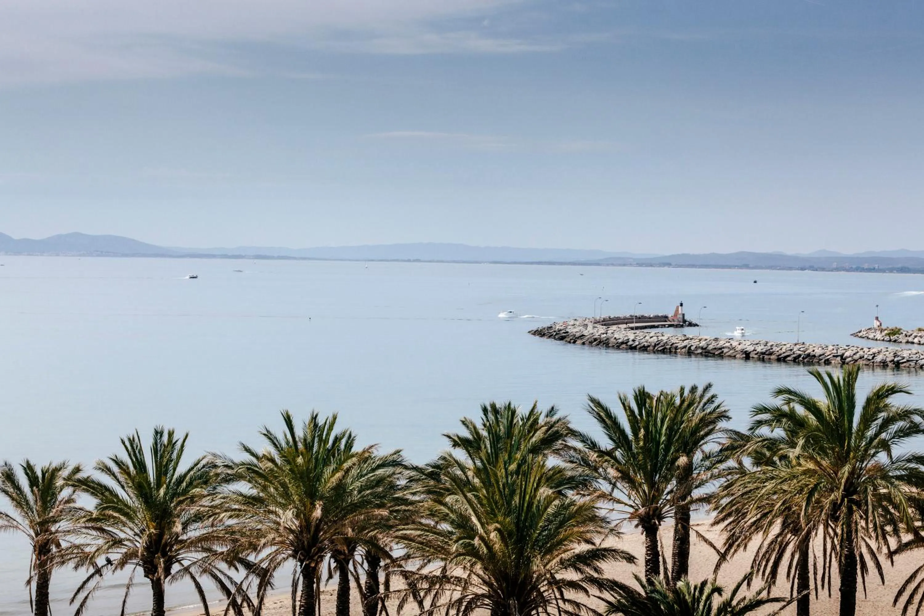 Beach in Hotel Montecarlo Spa & Wellness