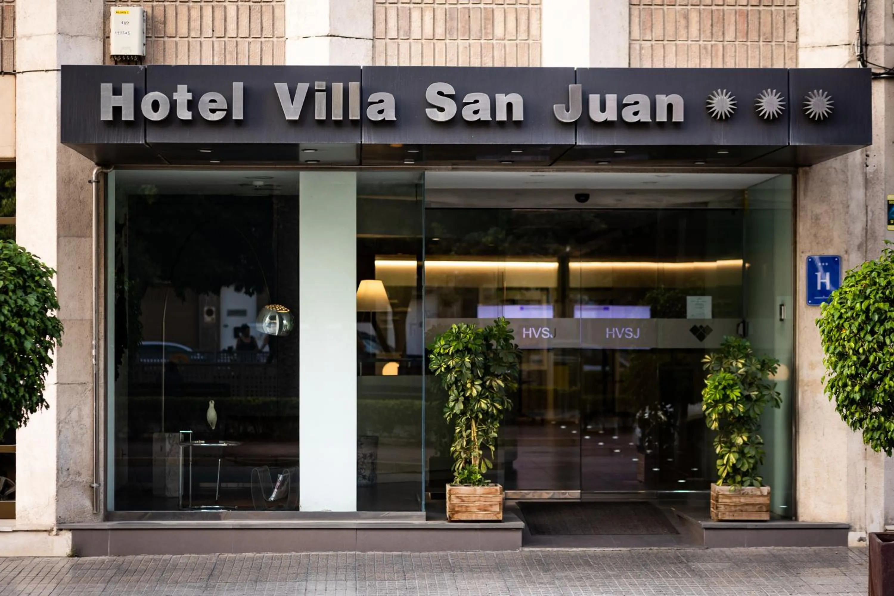 Property building in Hotel Villa San Juan