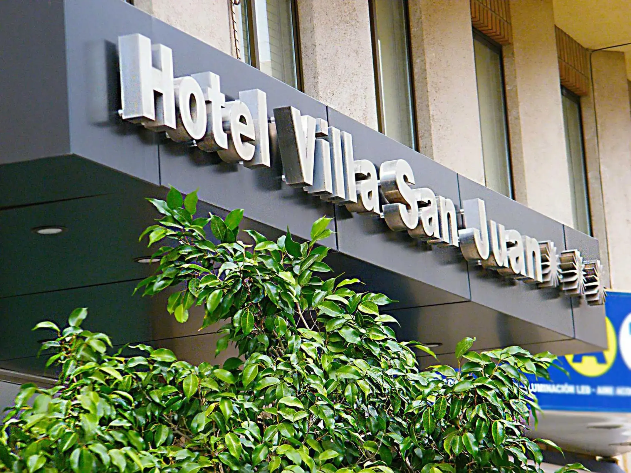 Property building in Hotel Villa San Juan Property building in Hotel Villa San Juan