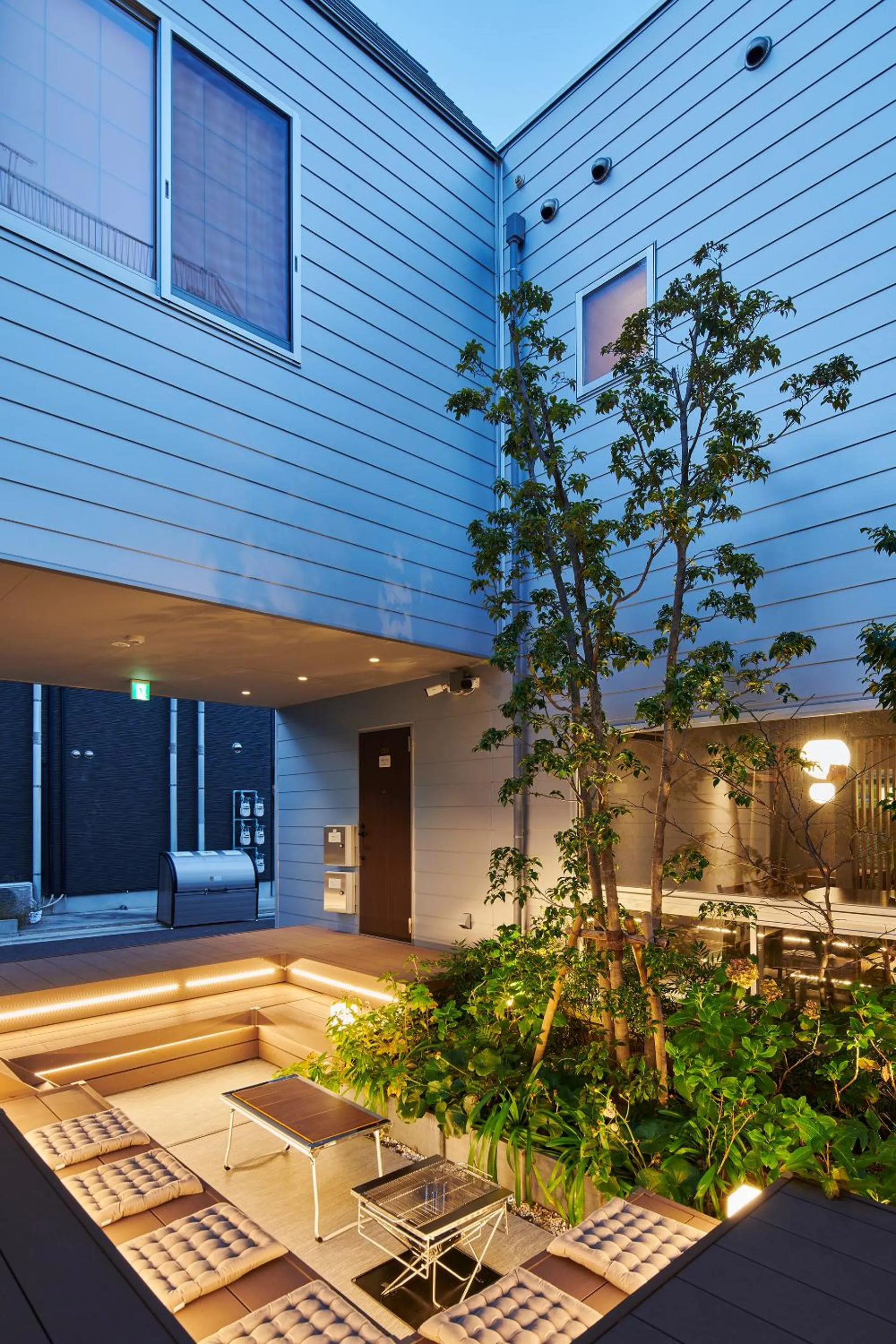 Night in Reikyo Garden Osaka