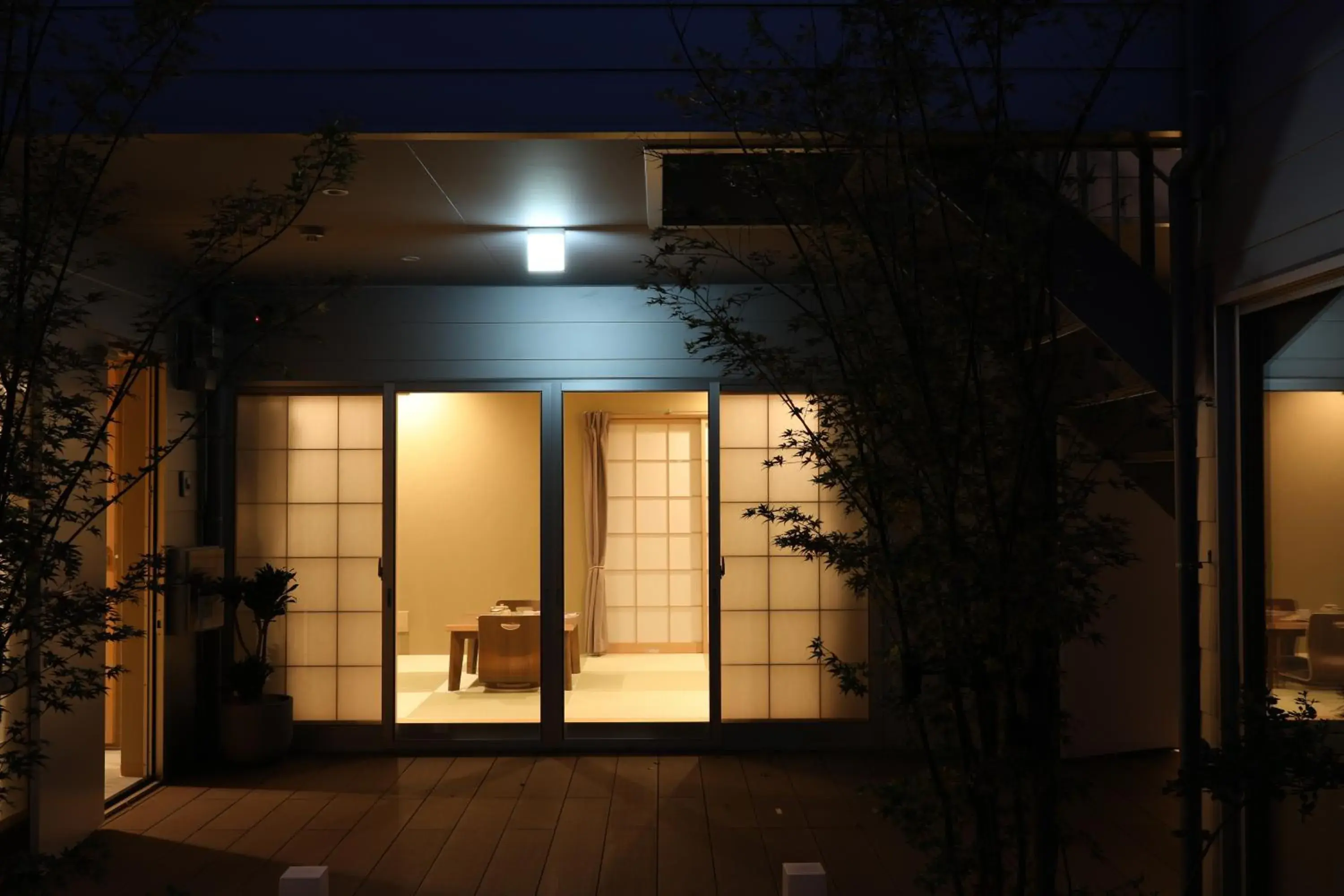 Standard Double or Twin Room with Garden View in Reikyo Garden Osaka Standard Double or Twin Room with Garden View in Reikyo Garden Osaka