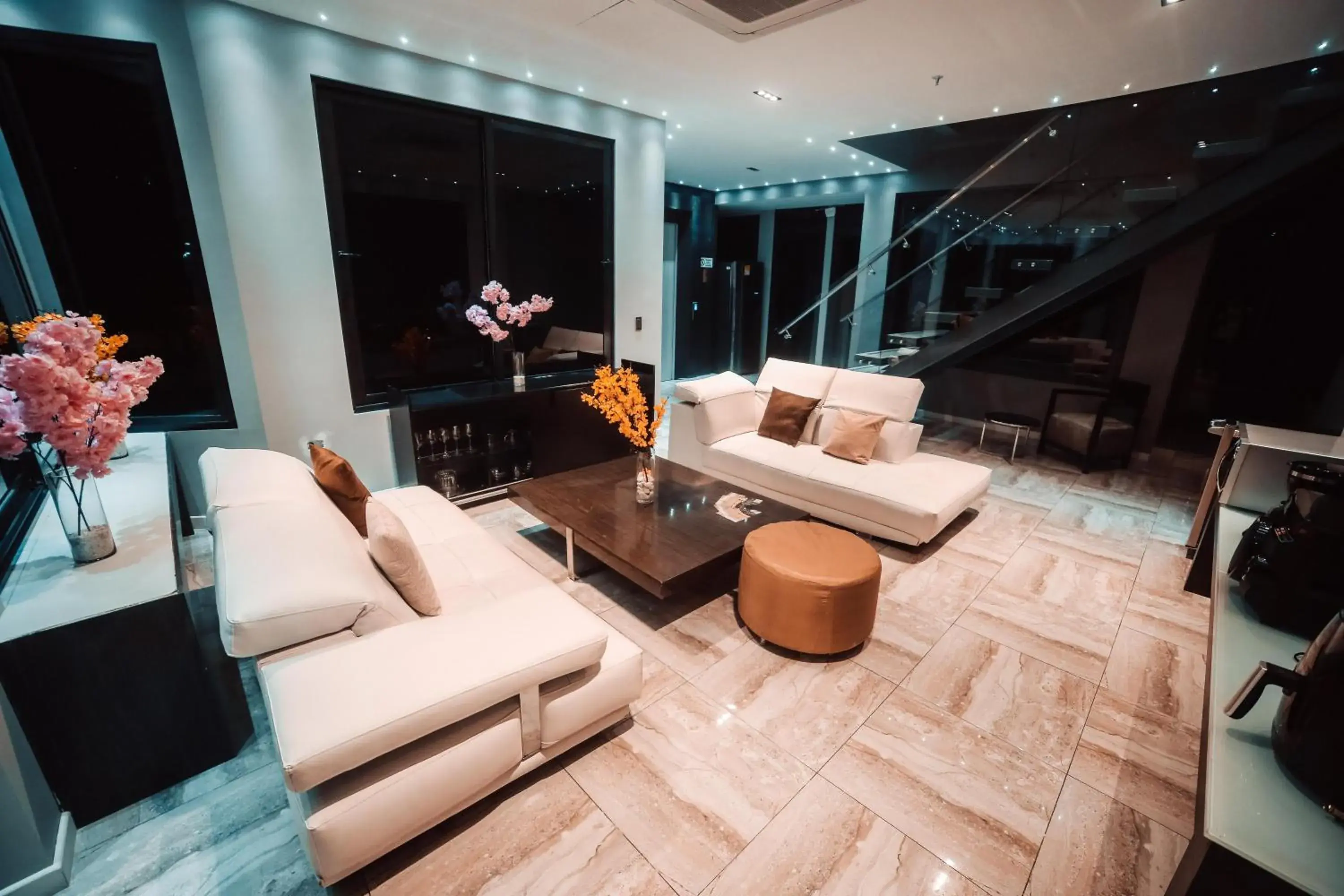 Suite in 1Million Luxury Suites Suite in 1Million Luxury Suites