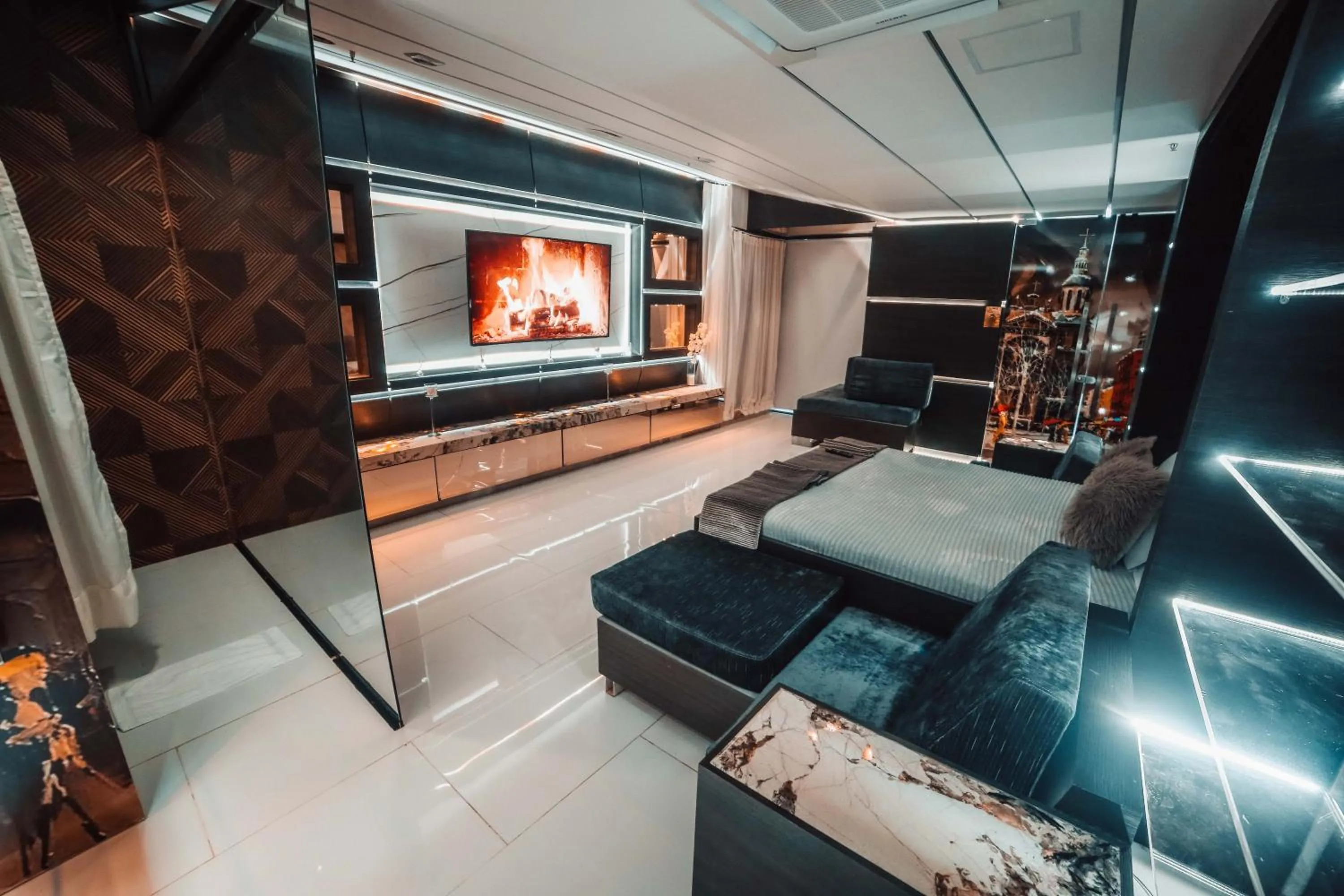 TV and multimedia in 1Million Luxury Suites