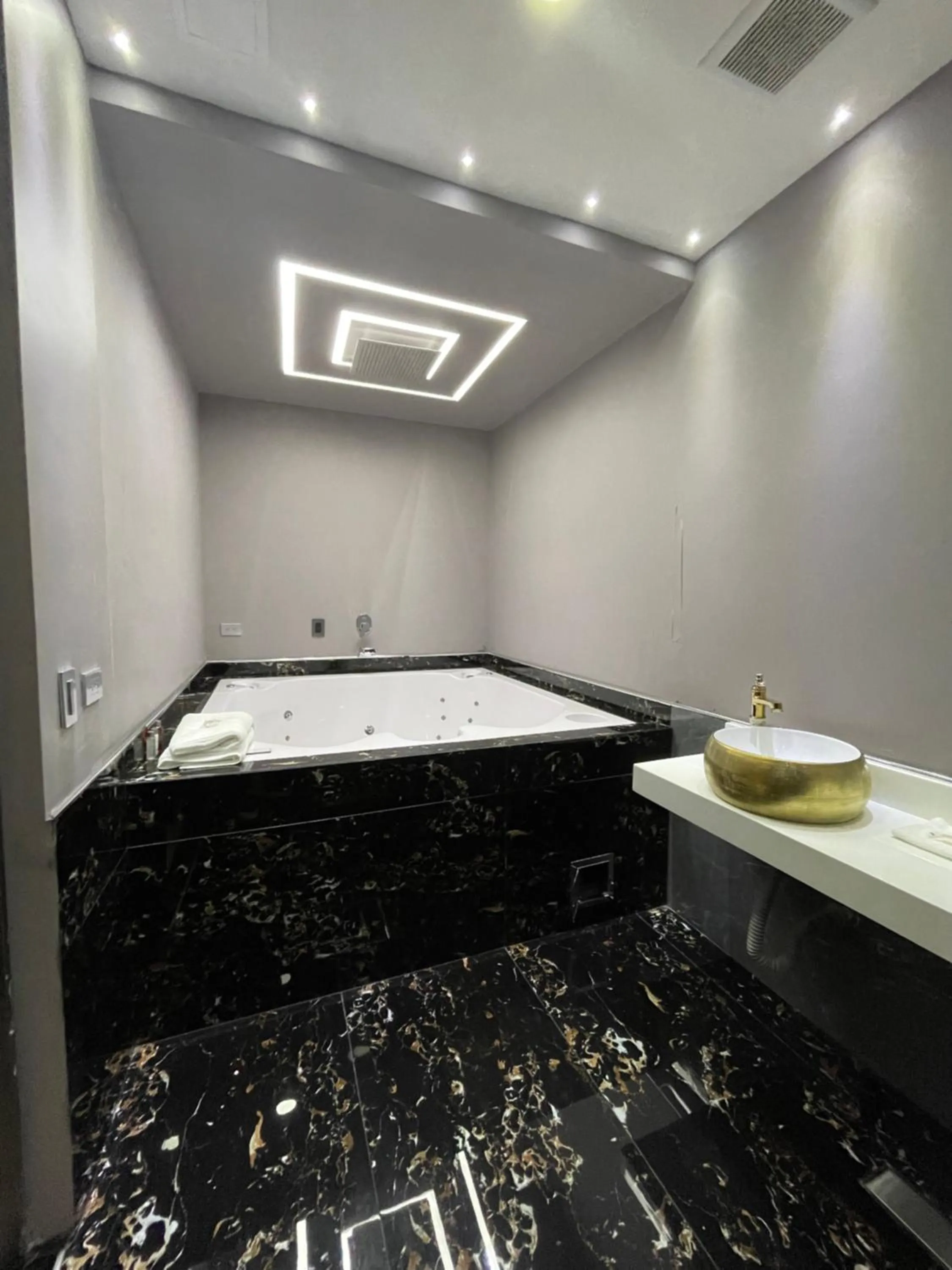 Hot Tub in 1Million Luxury Suites