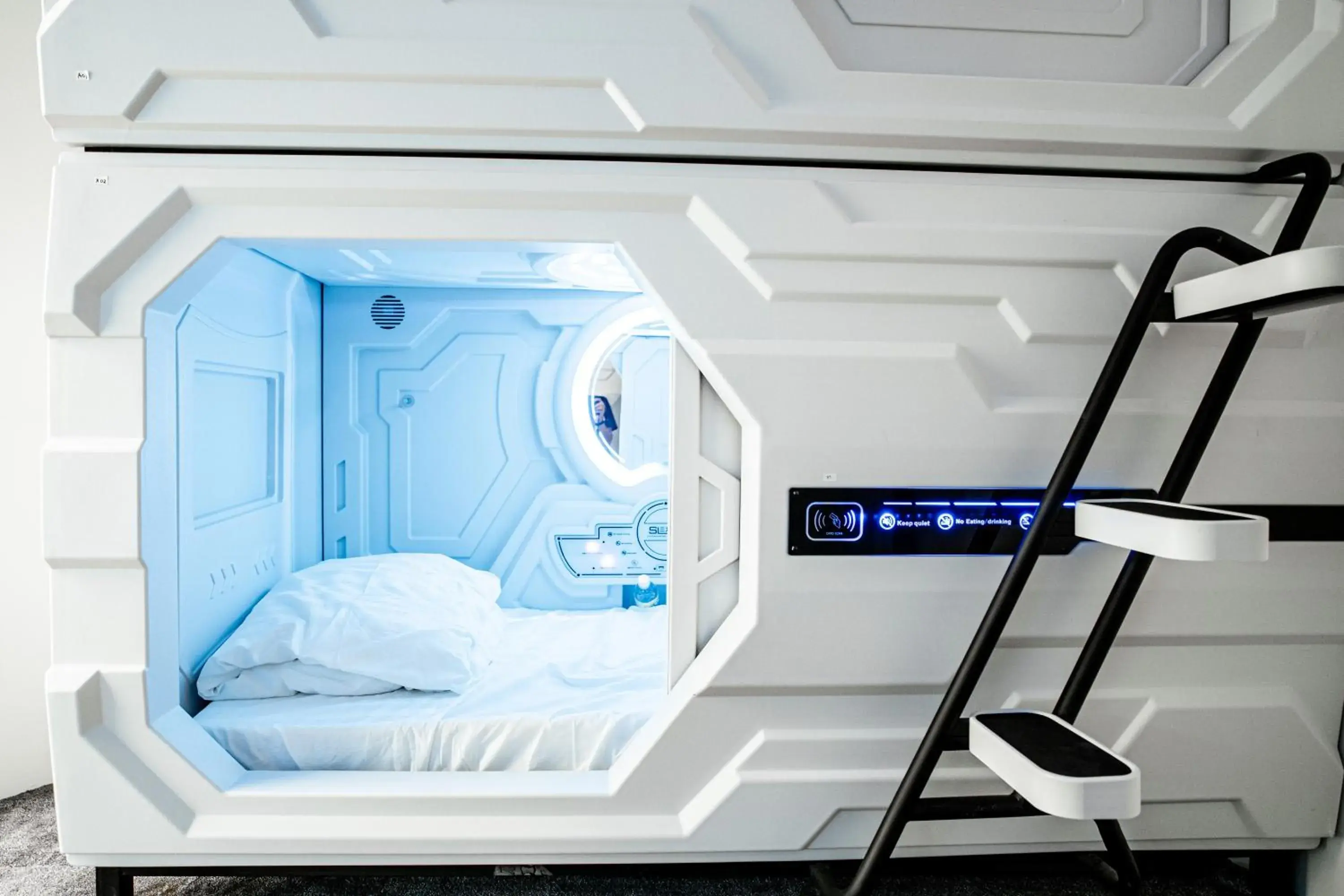 Standard Single Room with Shared Bathroom in Norvinton Hotel Standard Single Room with Shared Bathroom in Norvinton Hotel