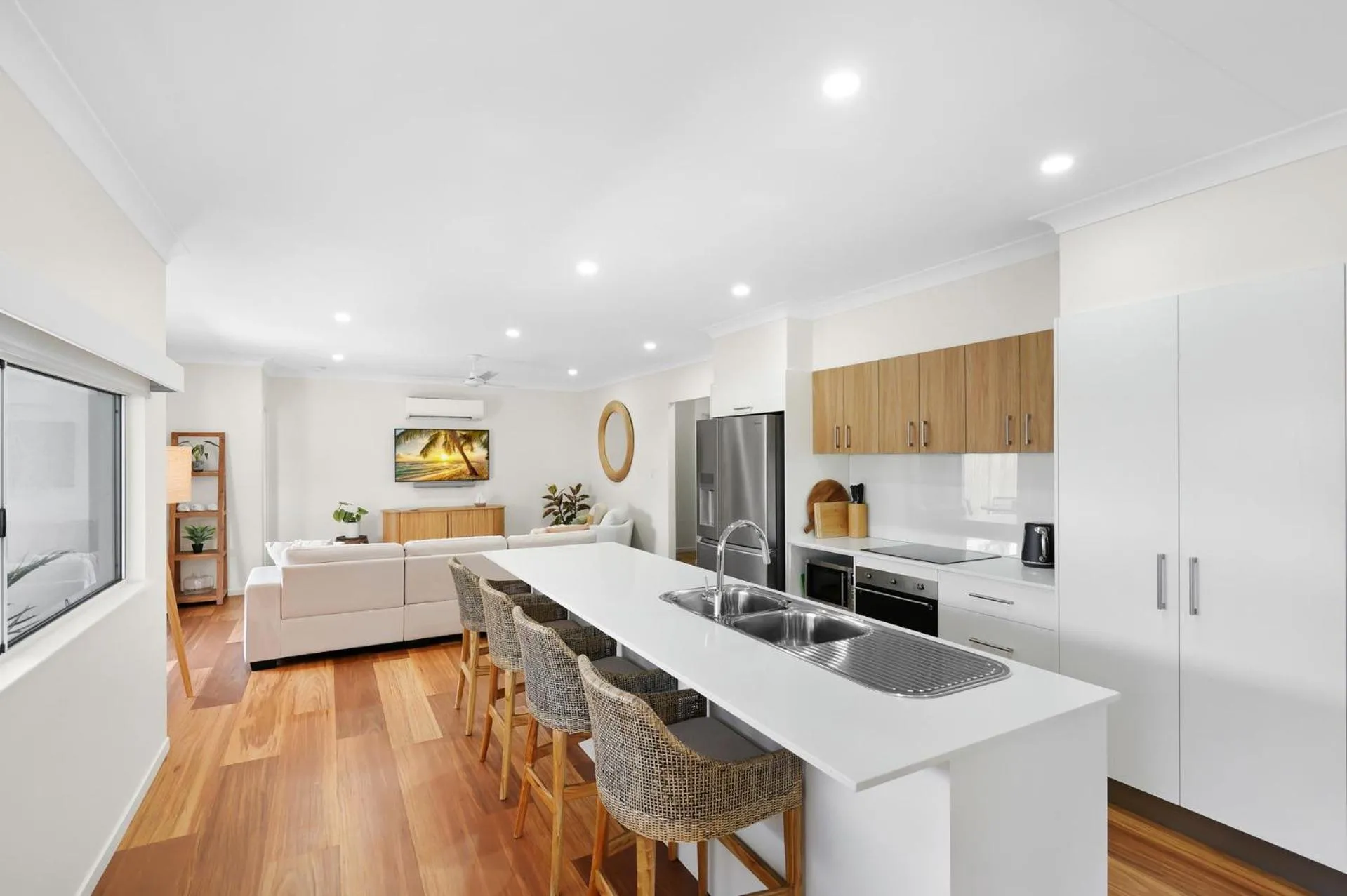 Belle Escapes 120 meters to Beach Luxury Home 7A St Crispin