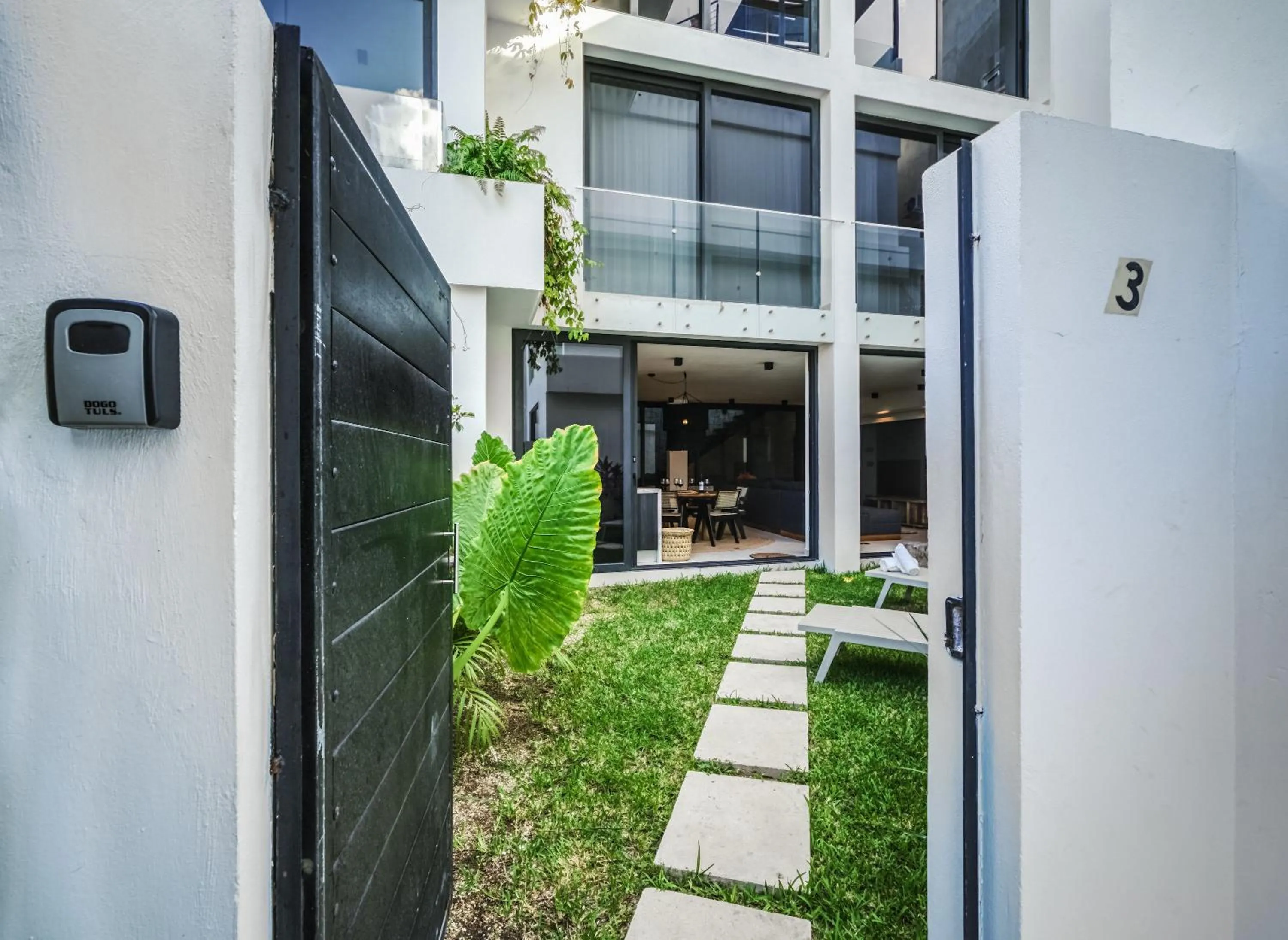 Property building in 2BR Coworking Freestanding Bathtub Private Pool