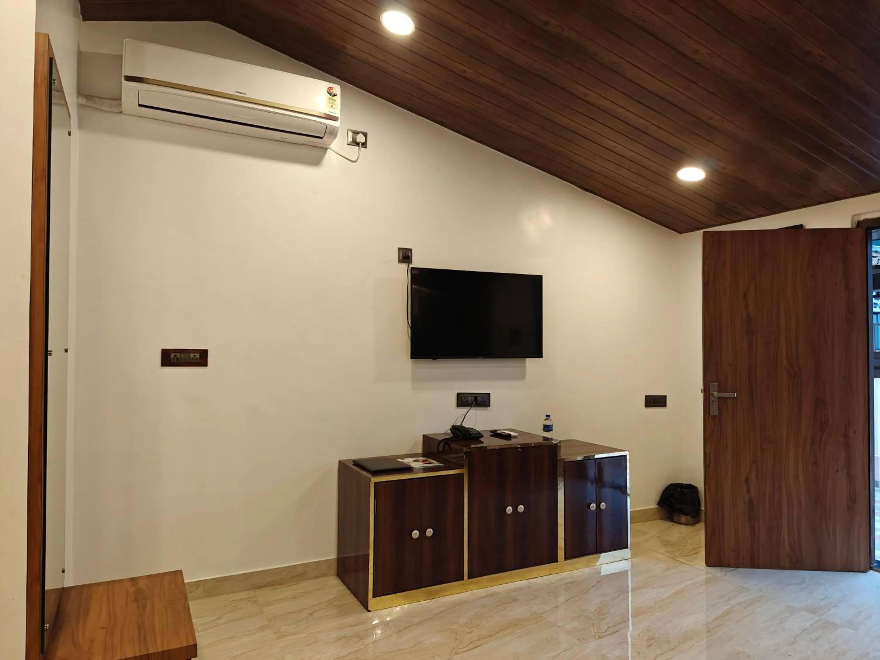 TV and multimedia in Raaj Resort