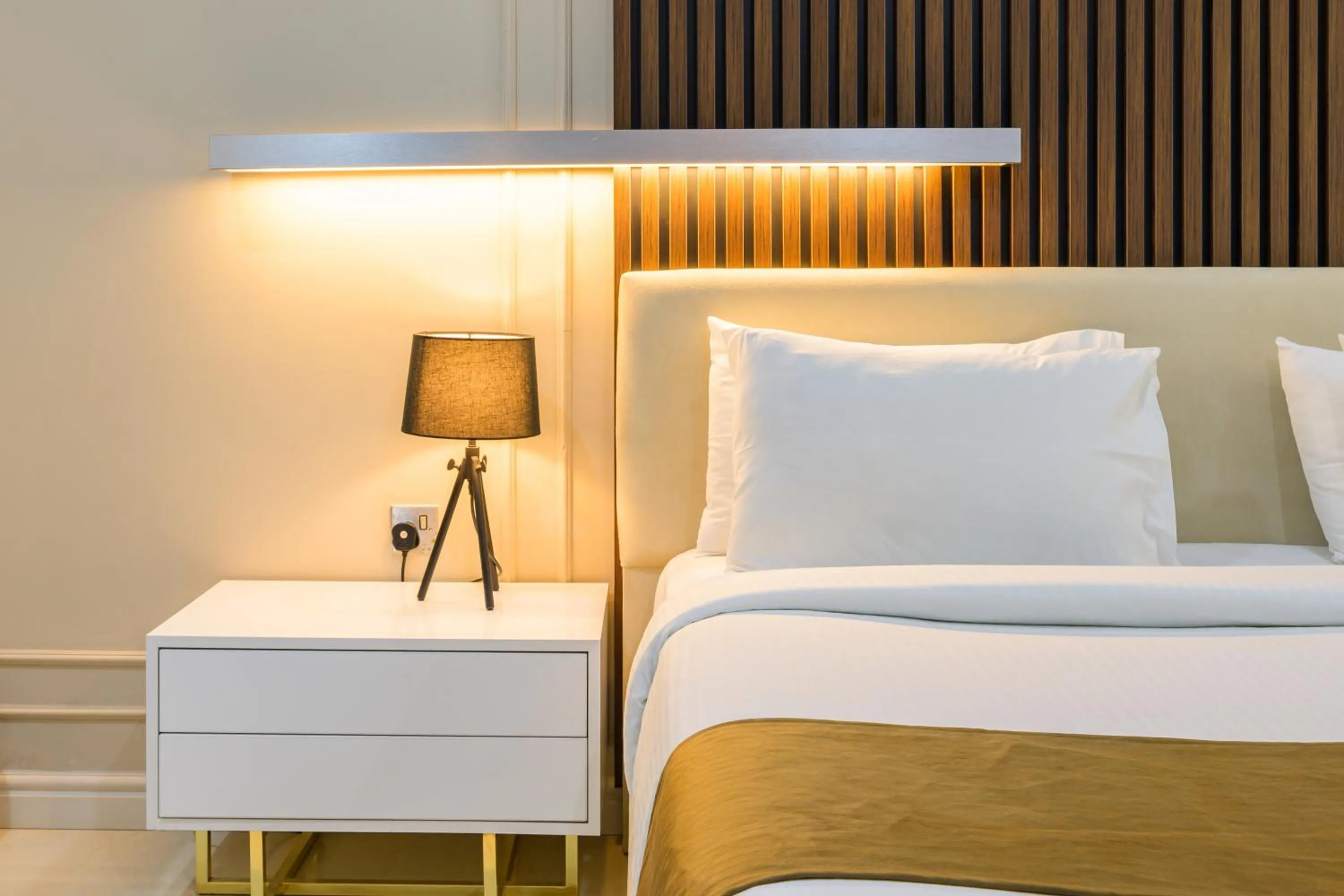 Bed in Abraj Royal Hotel