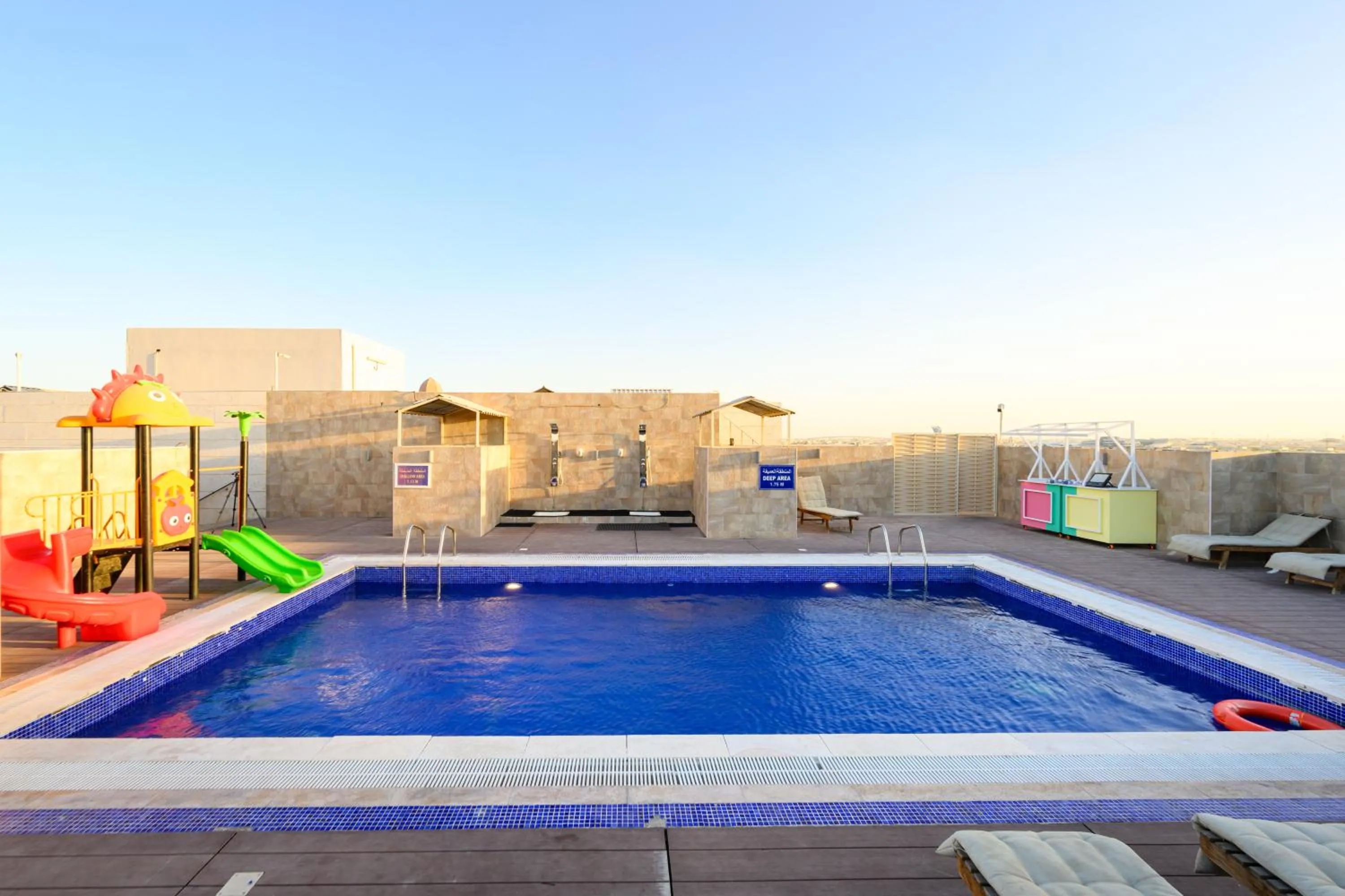 Pool view in Abraj Royal Hotel