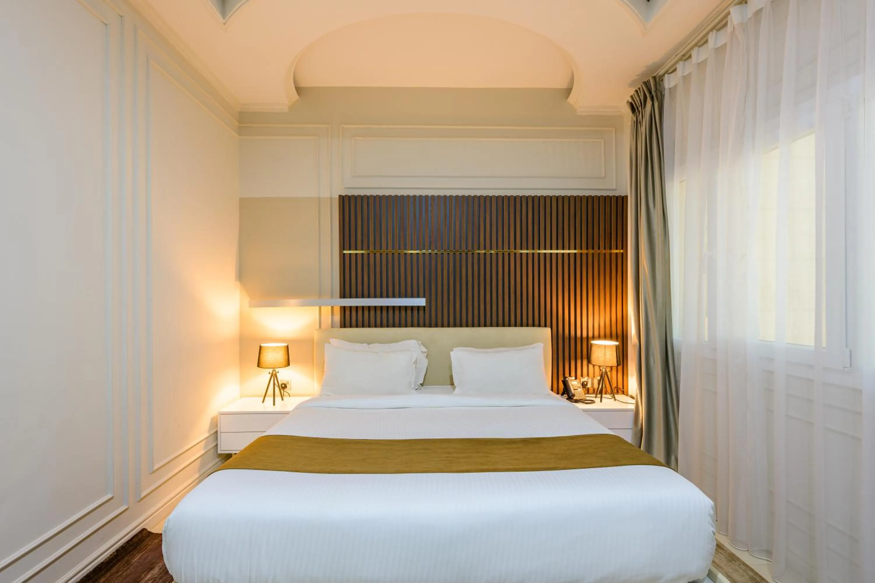 Bed in Abraj Royal Hotel