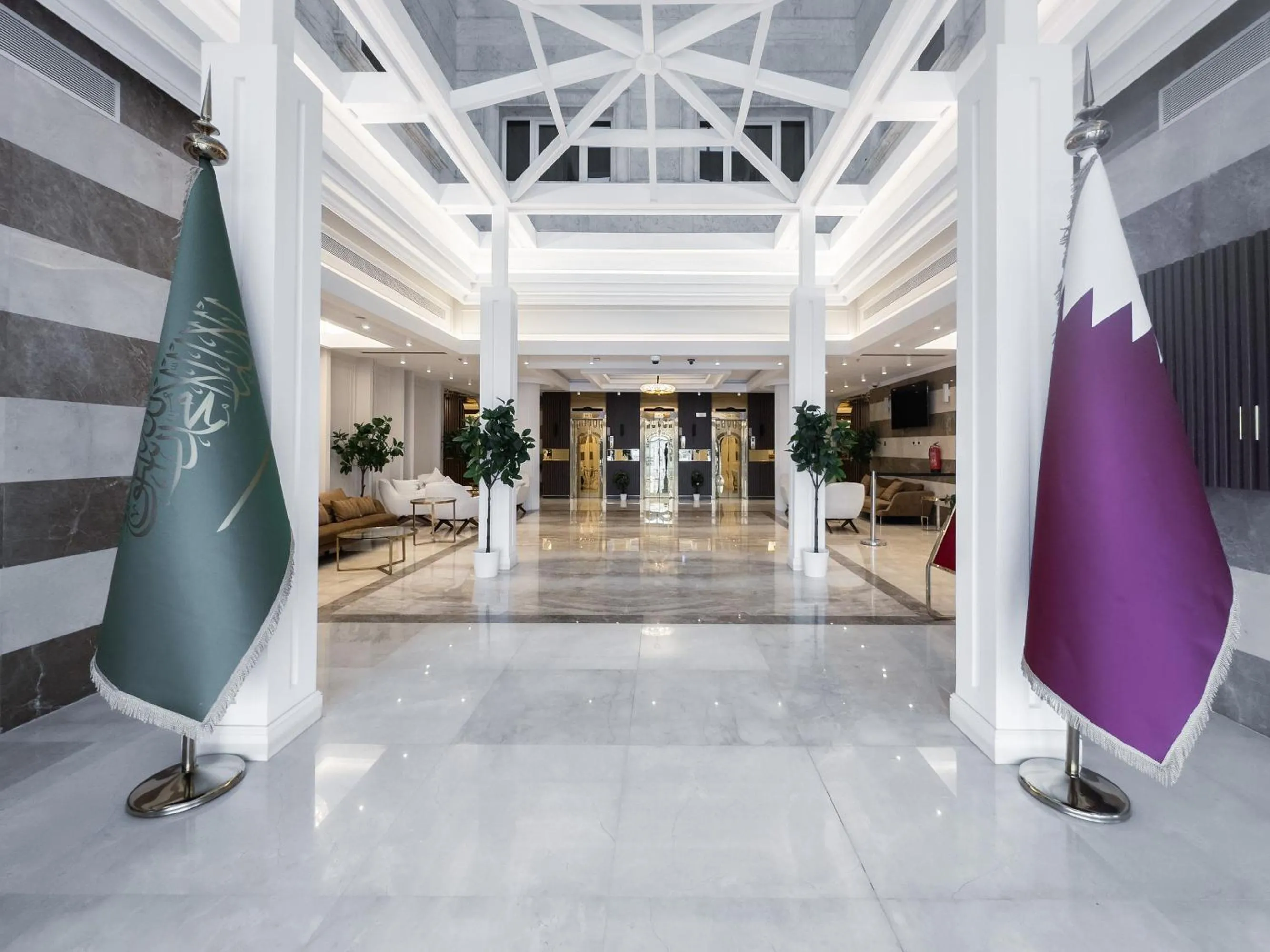 Facade/entrance in Abraj Royal Hotel