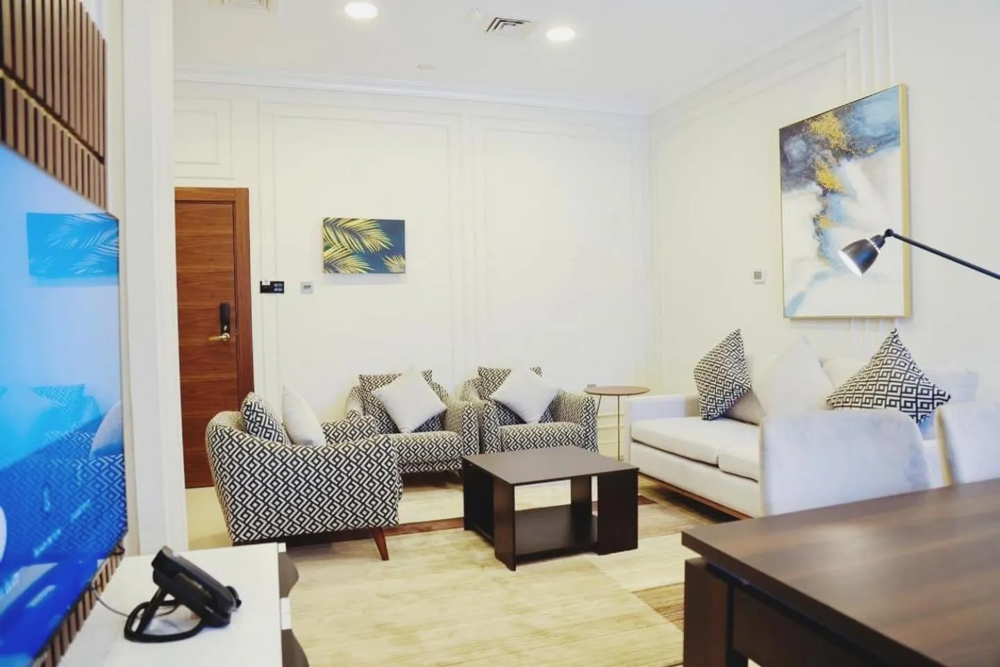 Living room in Abraj Royal Hotel