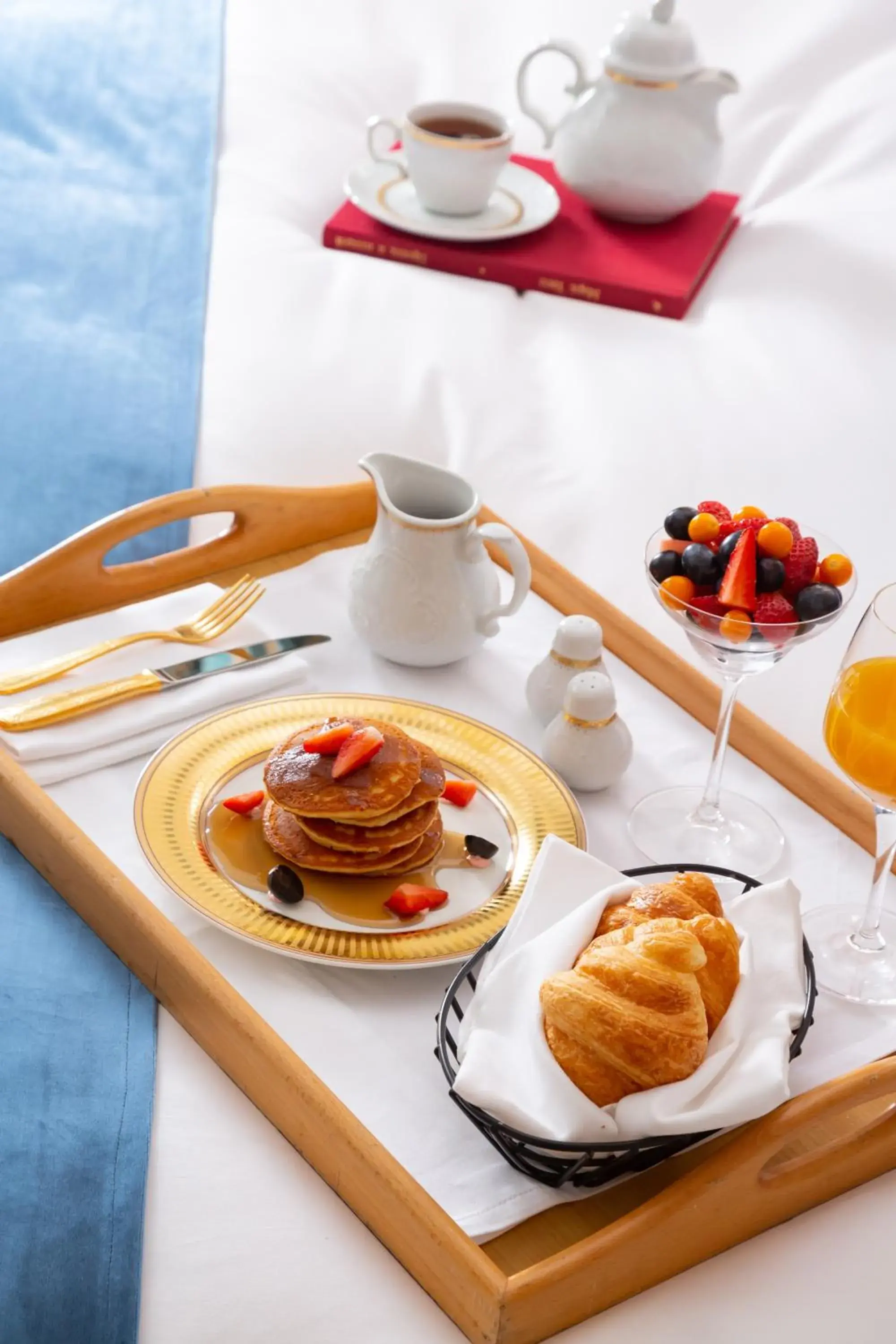 Breakfast in Badamdar Hotel and Residences Breakfast in Badamdar Hotel and Residences