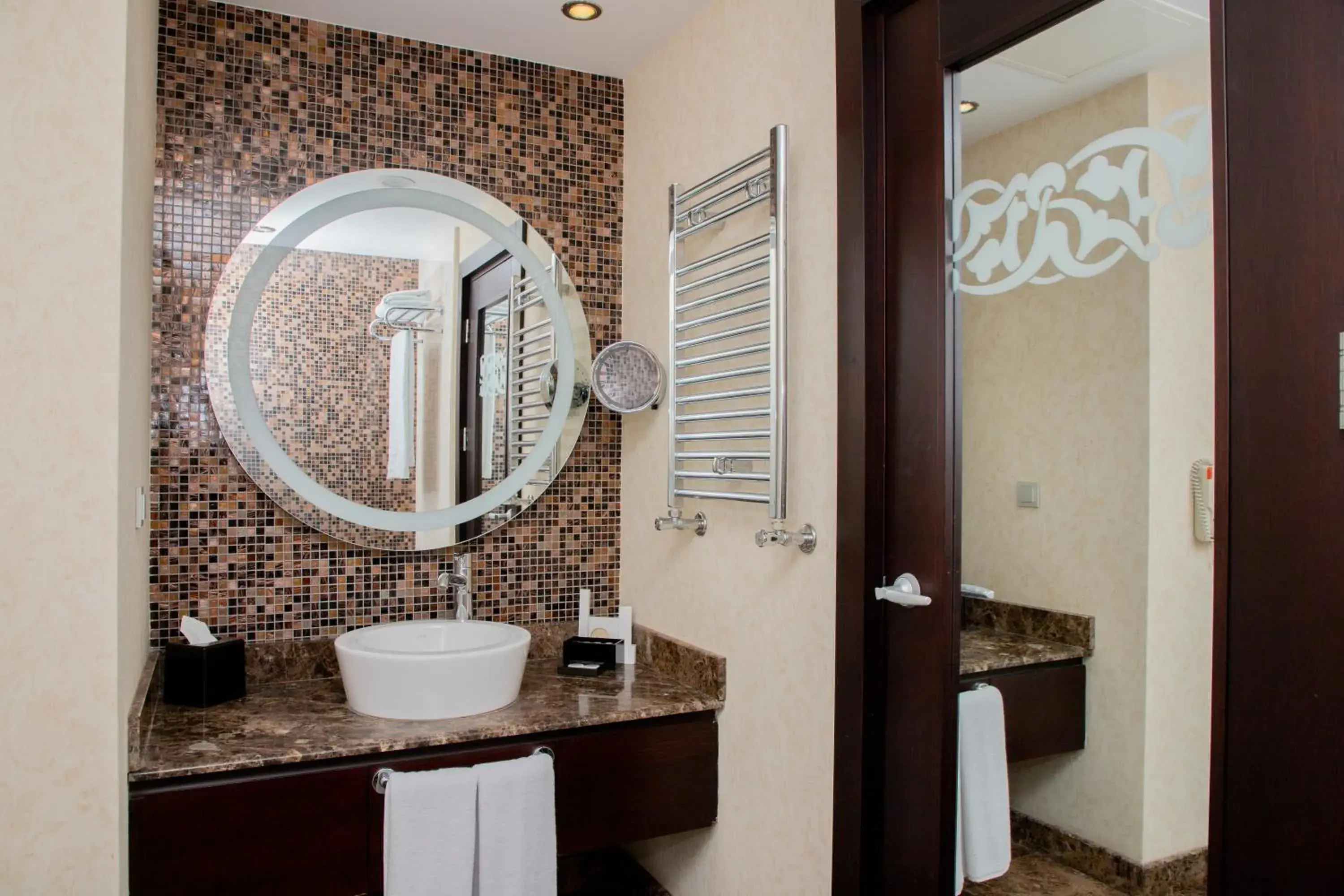 Superior Twin Room in Badamdar Hotel and Residences Superior Twin Room in Badamdar Hotel and Residences