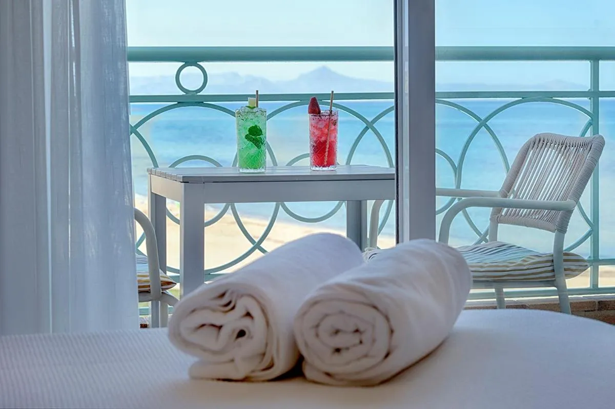 Natural landscape, Bed in Hotel Noguera Mar