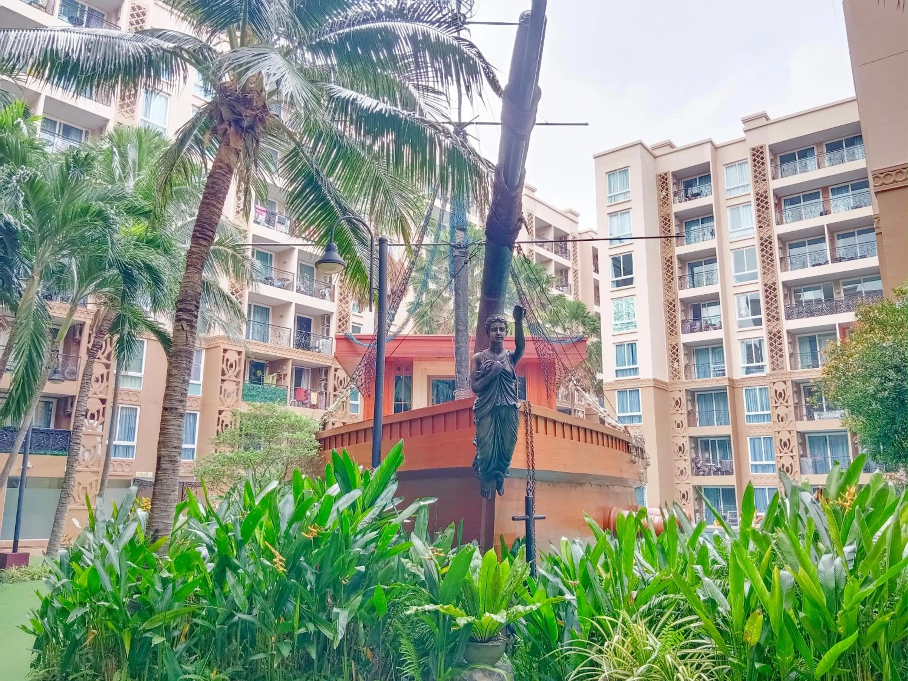 Atlantis Condo Resort Pattaya