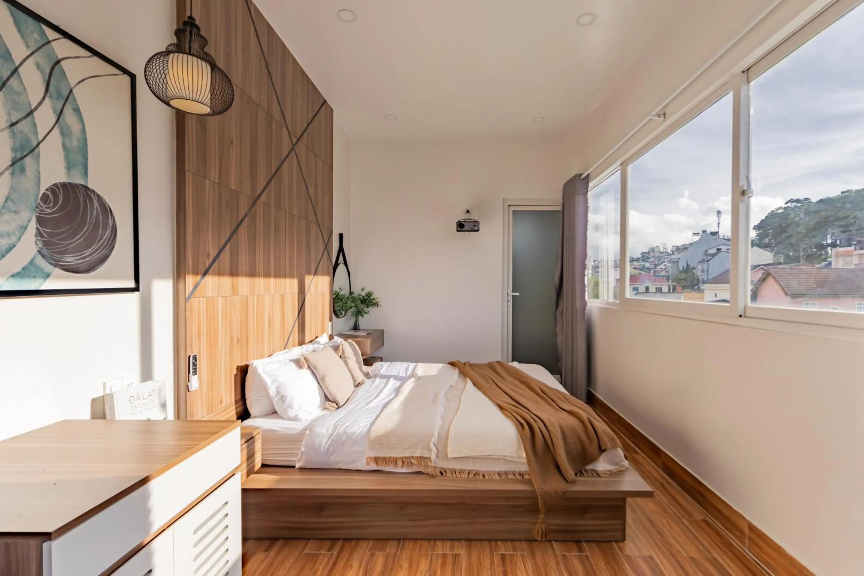 Bed in The Morris Central Hotel - O'TEL