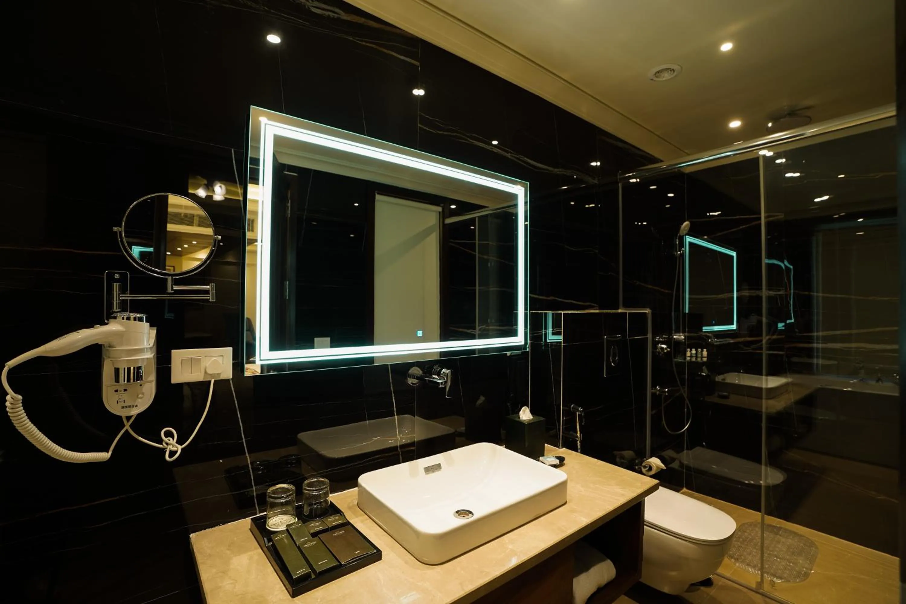 Shower in WelcomHeritage Parv Vilas Resort & Spa