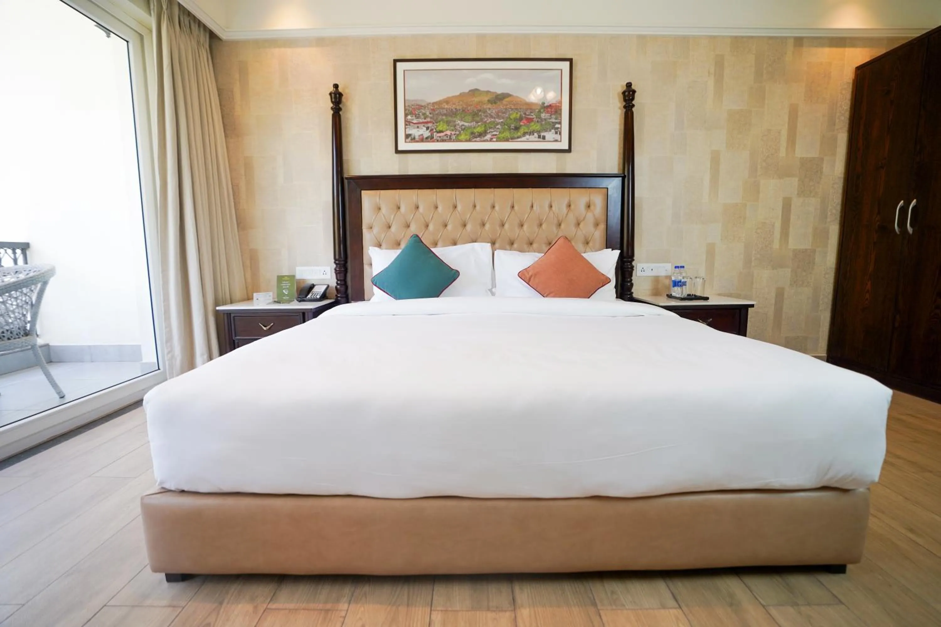 Bed in WelcomHeritage Parv Vilas Resort & Spa