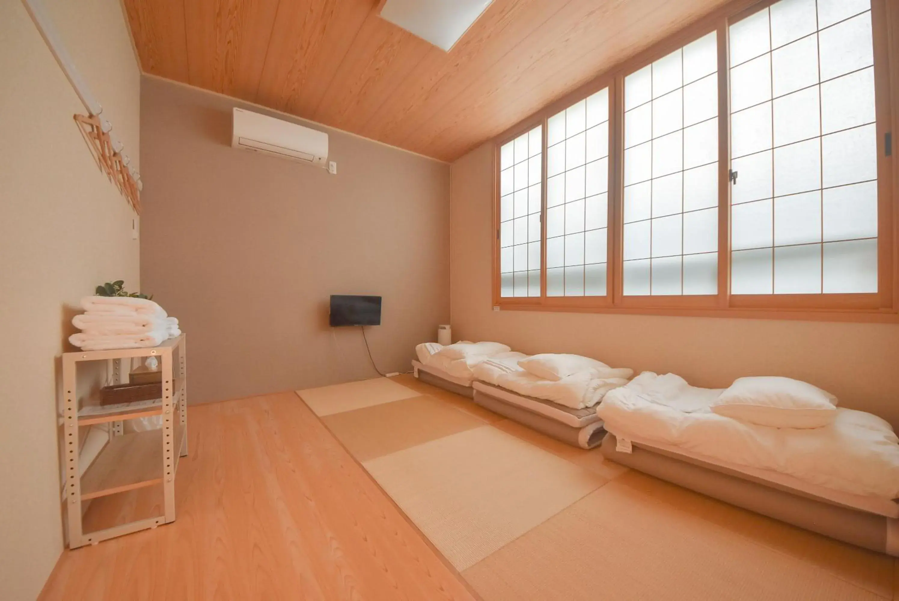 Triple Room - single occupancy in Comfy Stay Sarusawaike Triple Room - single occupancy in Comfy Stay Sarusawaike