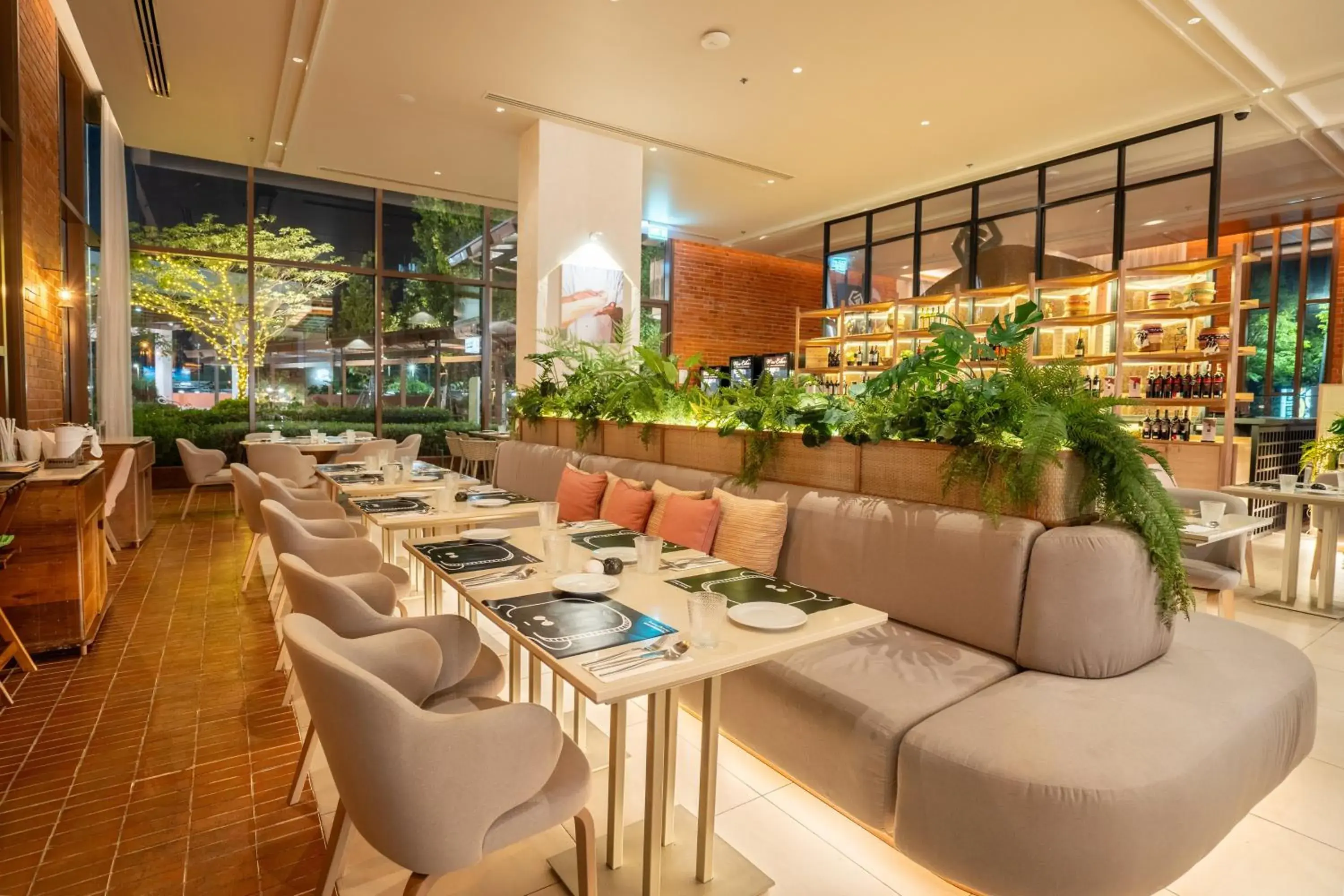 Restaurant/places to eat in Centara Ubon Restaurant/places to eat in Centara Ubon