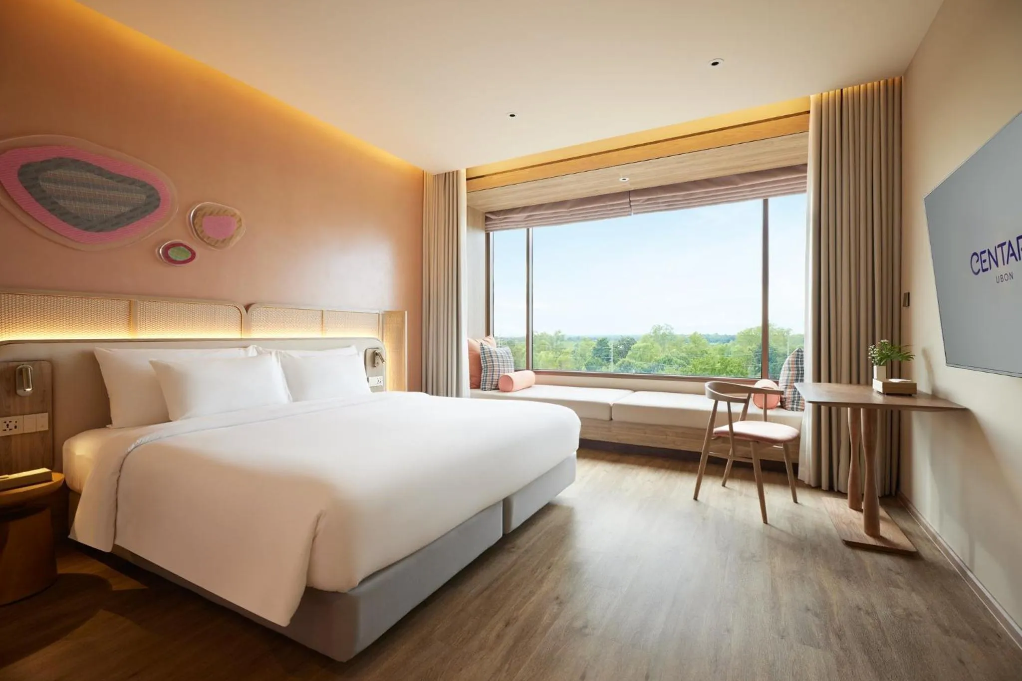 Photo of the whole room, Bed in Centara Ubon