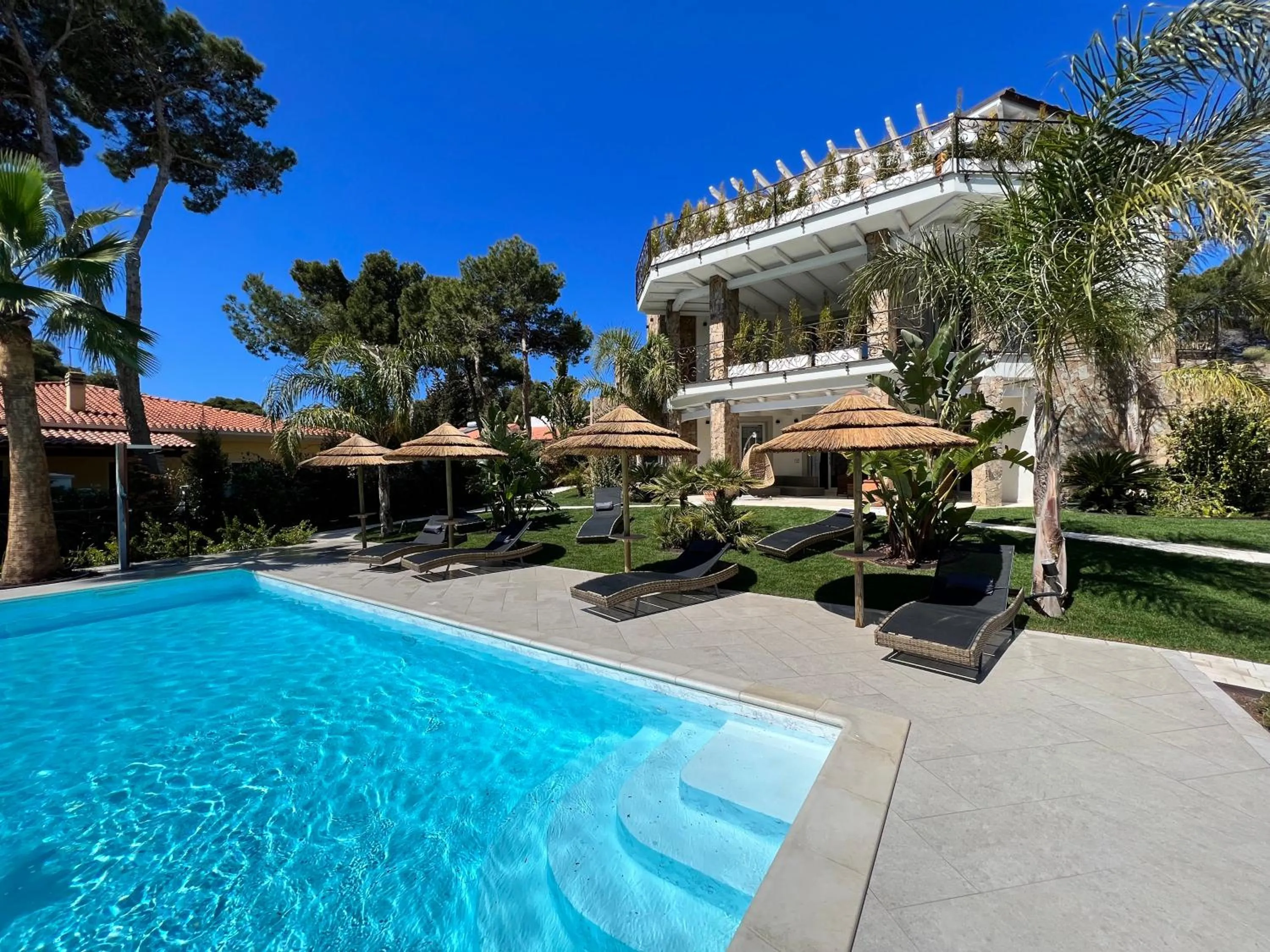 Aquamarina Pavoncella Blu & SPA