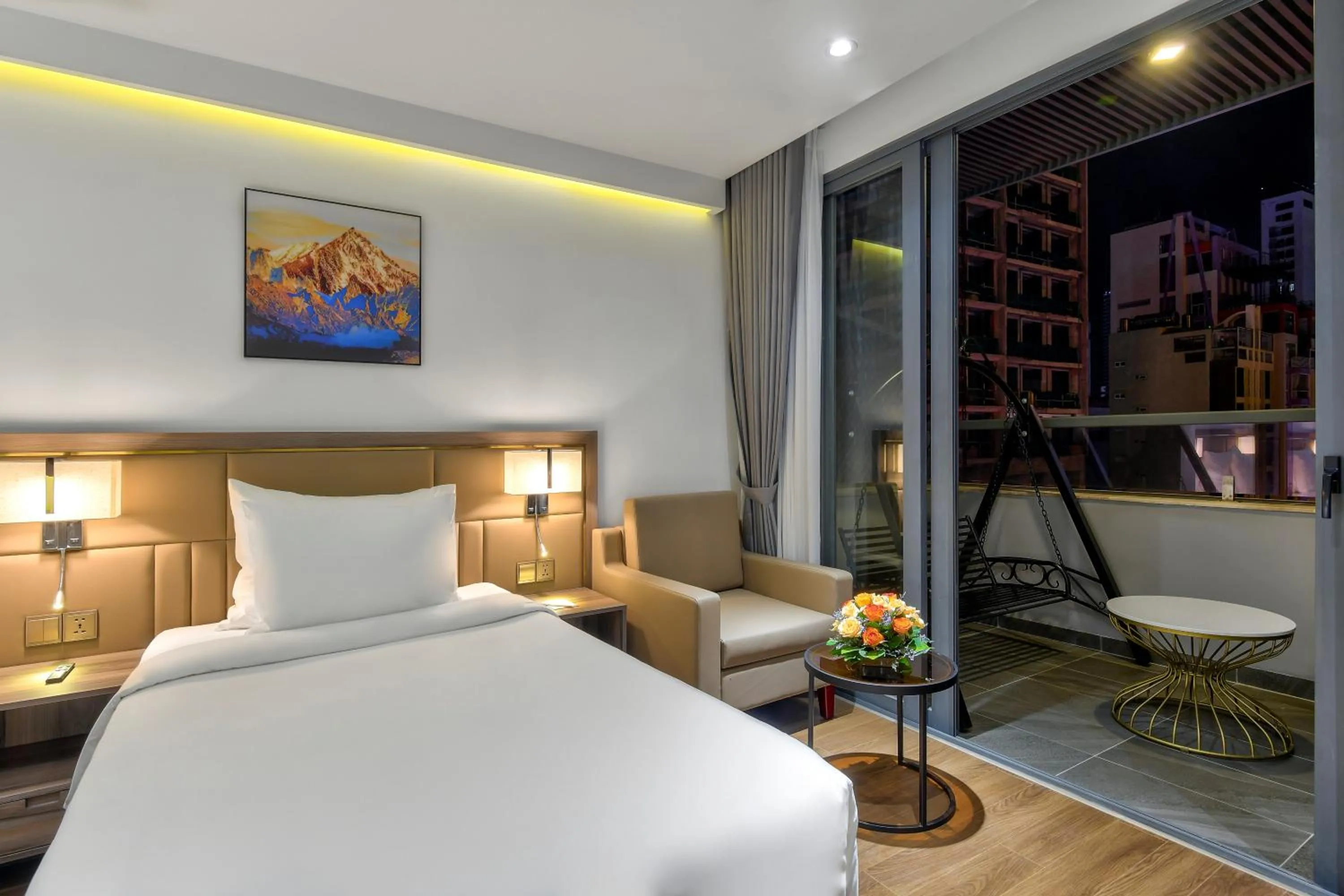 Bed in Maris Hotel Nha Trang
