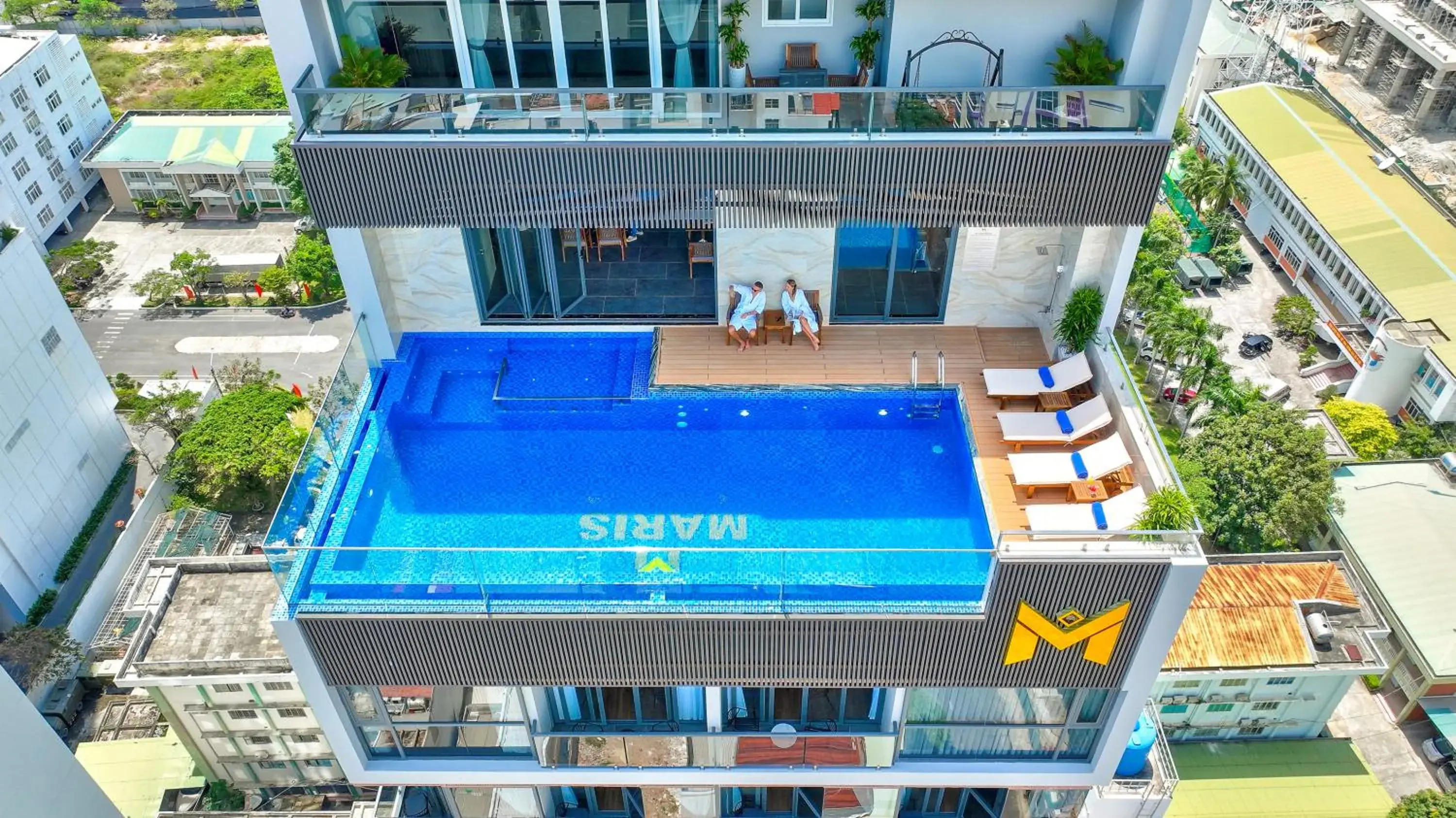 Swimming pool in Maris Hotel Nha Trang Swimming pool in Maris Hotel Nha Trang