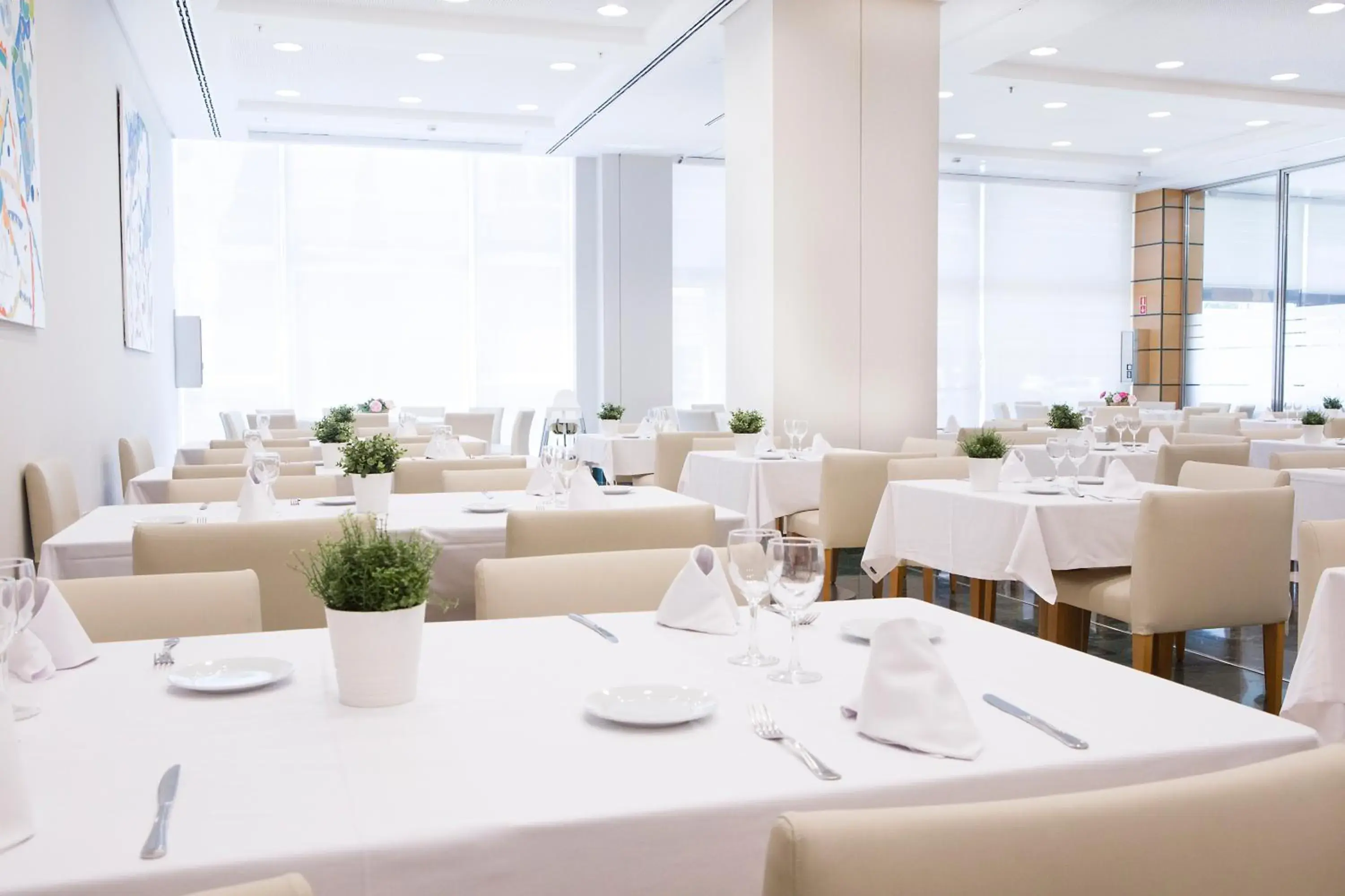 Restaurant/places to eat in Aparthotel Albufera Restaurant/places to eat in Aparthotel Albufera