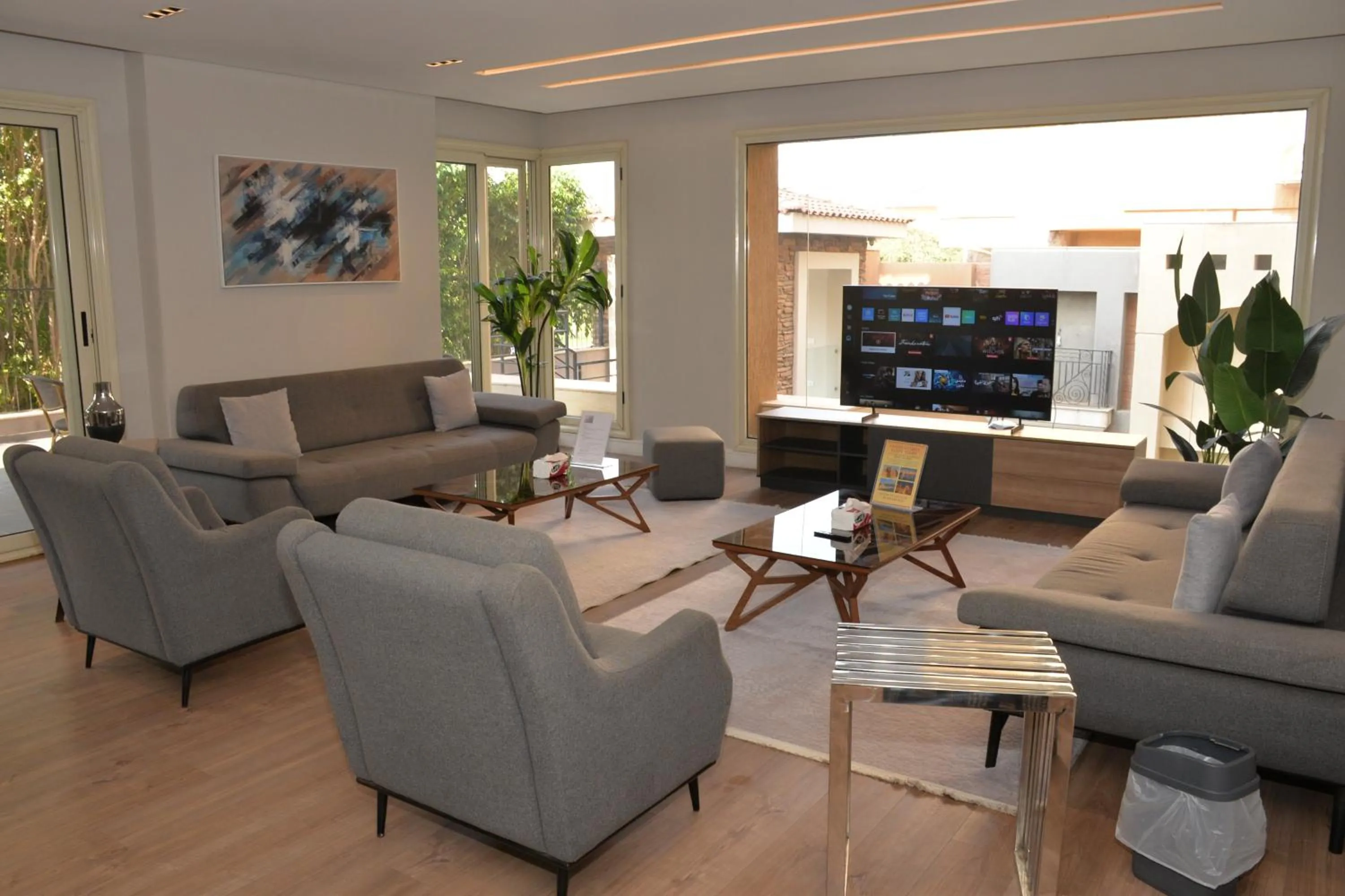 Communal lounge/ TV room in Maison 7