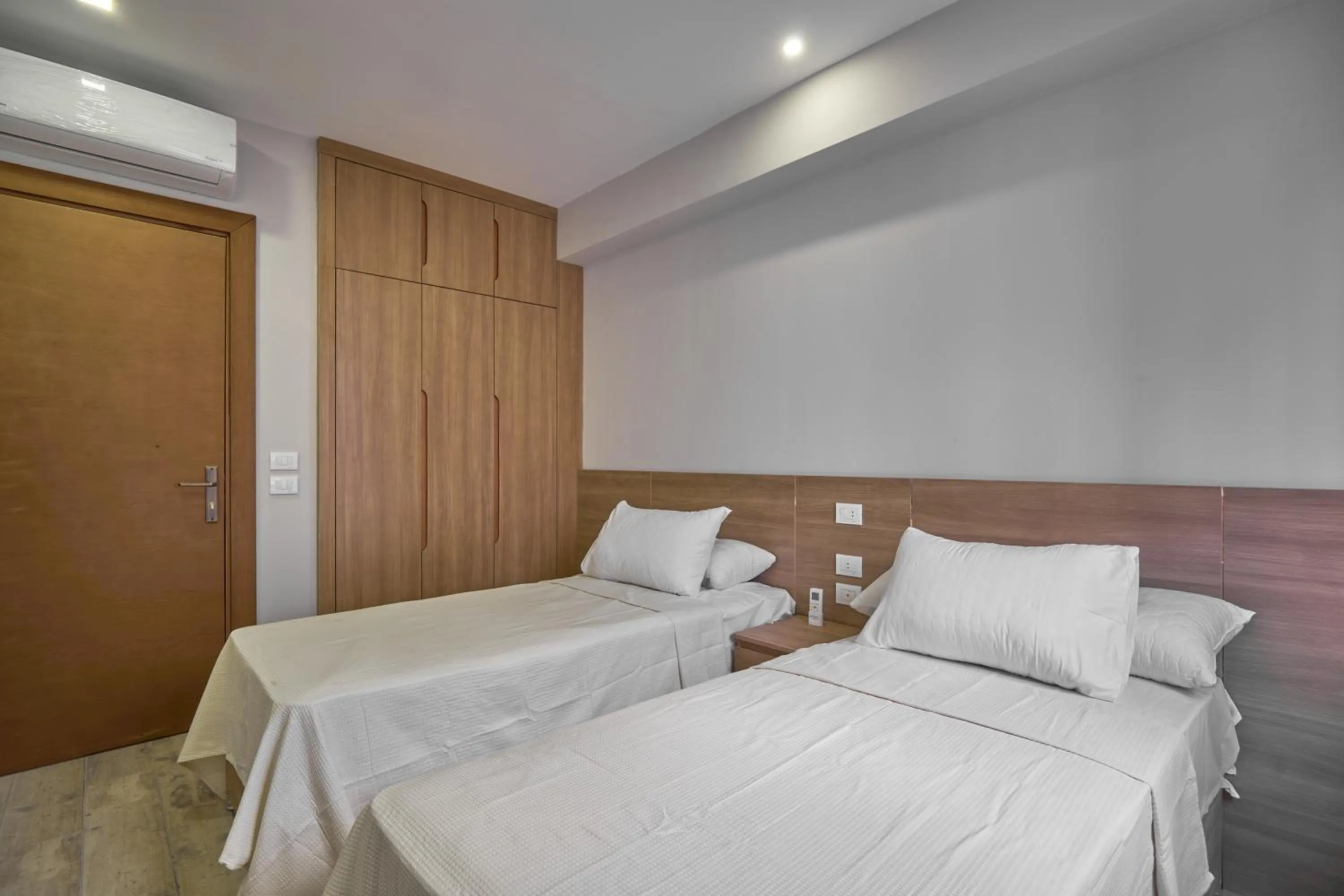 Bedroom, Bed in Maison 7