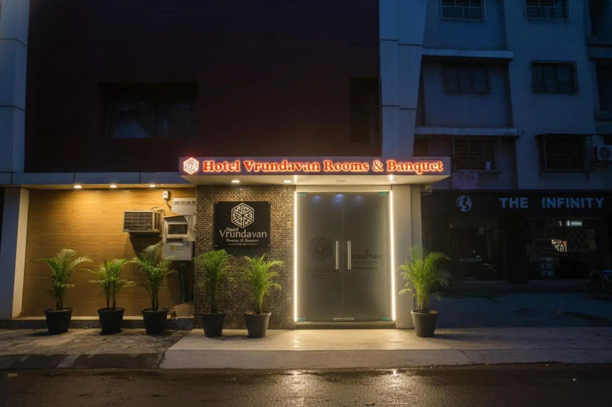 Facade/entrance in FabHotel Vrundavan, Athwa Facade/entrance in FabHotel Vrundavan, Athwa