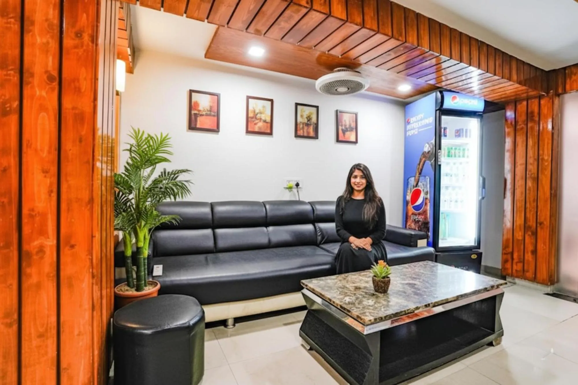Lobby or reception in FabHotel Vrundavan, Athwa